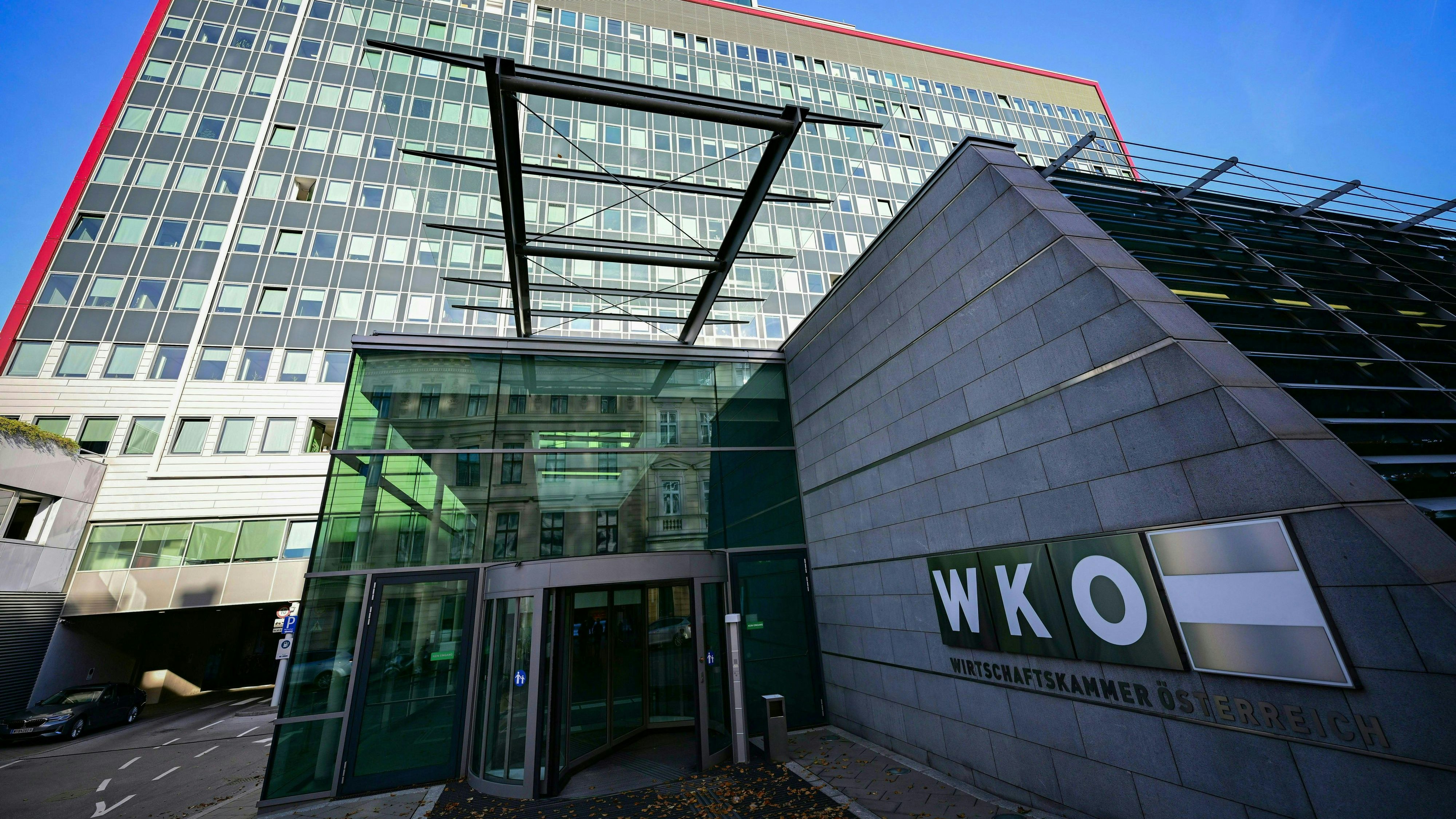 Heute.at - Enthüllt: Die Gagen der Wirtschaftskammer-Granden