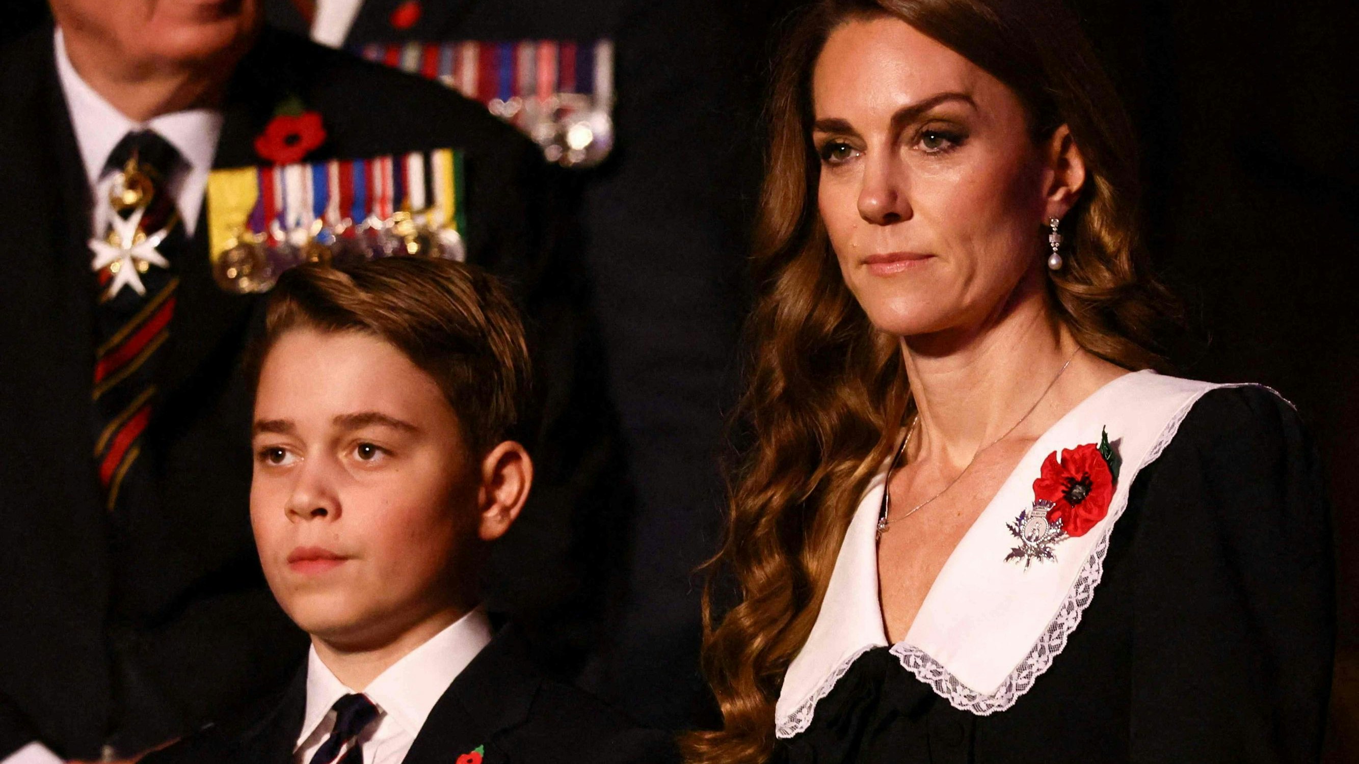 Heute.at - Großer Schritt! Prinz George vertritt Papa William