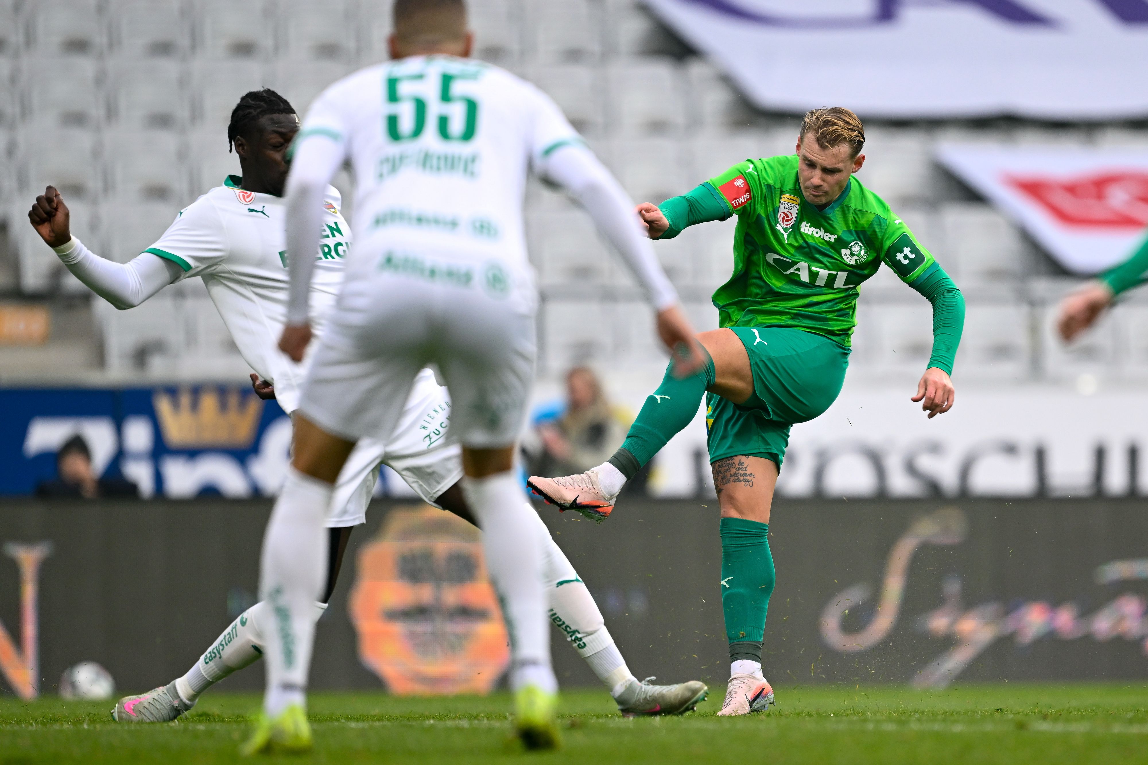 Nikolai Baden-Frederiksen beim Schuss zum 1:0-Führungstor.