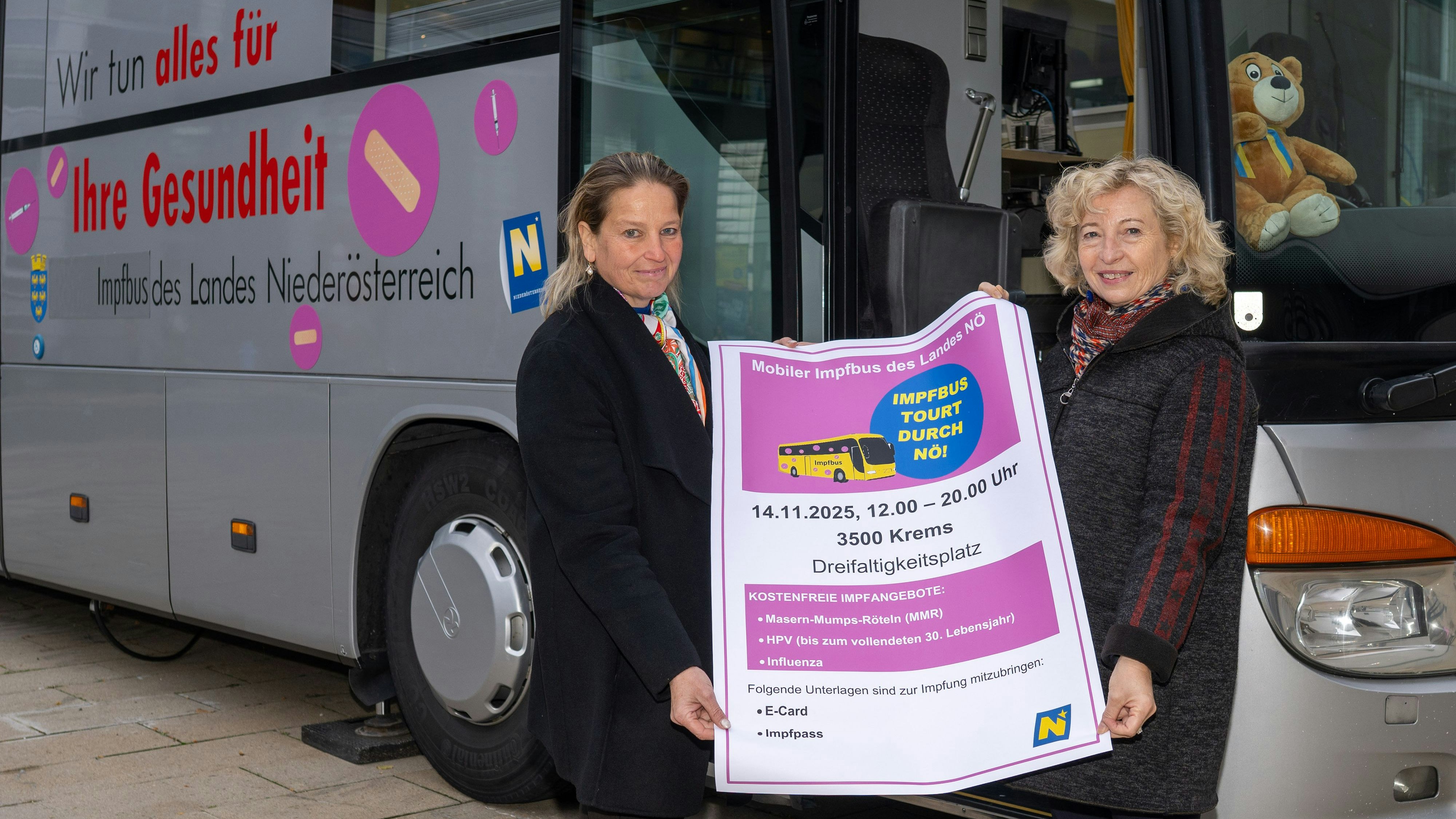 Sanitätsdirektorin Dr. Regina Klenk sowie Landesrätin Eva Prischl