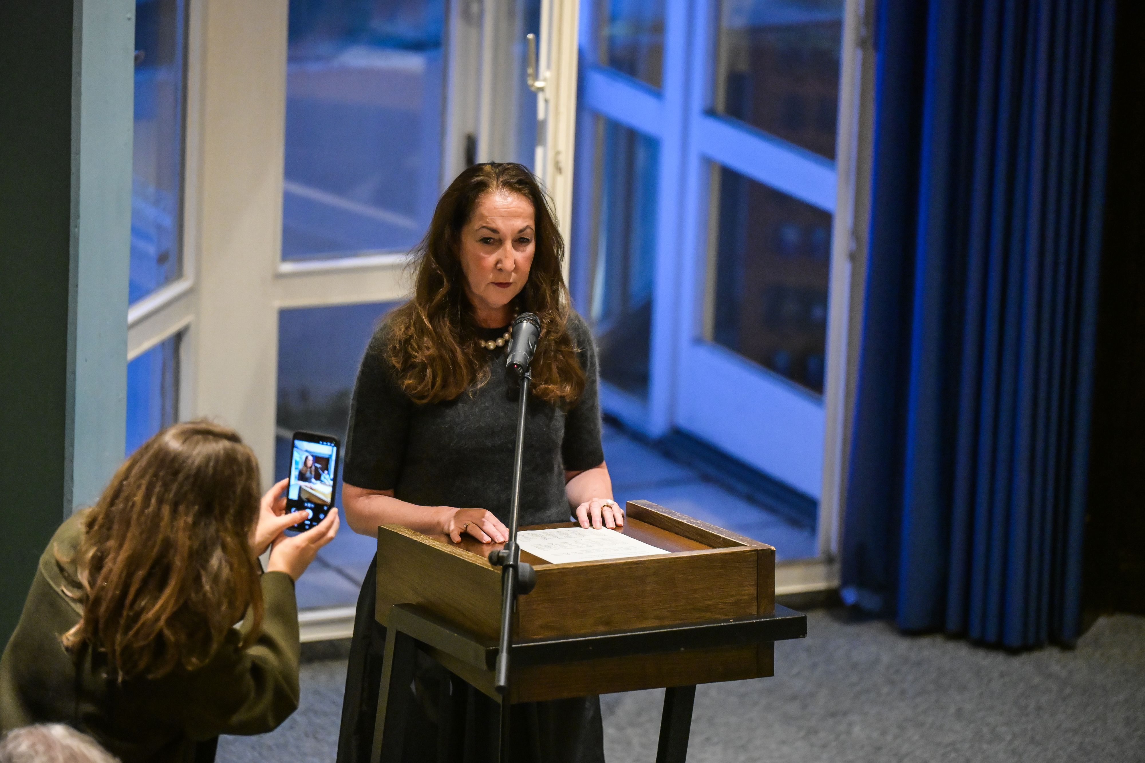 Iris Stalzer sprach bei ihrer Amtseinführung über den Angriff.