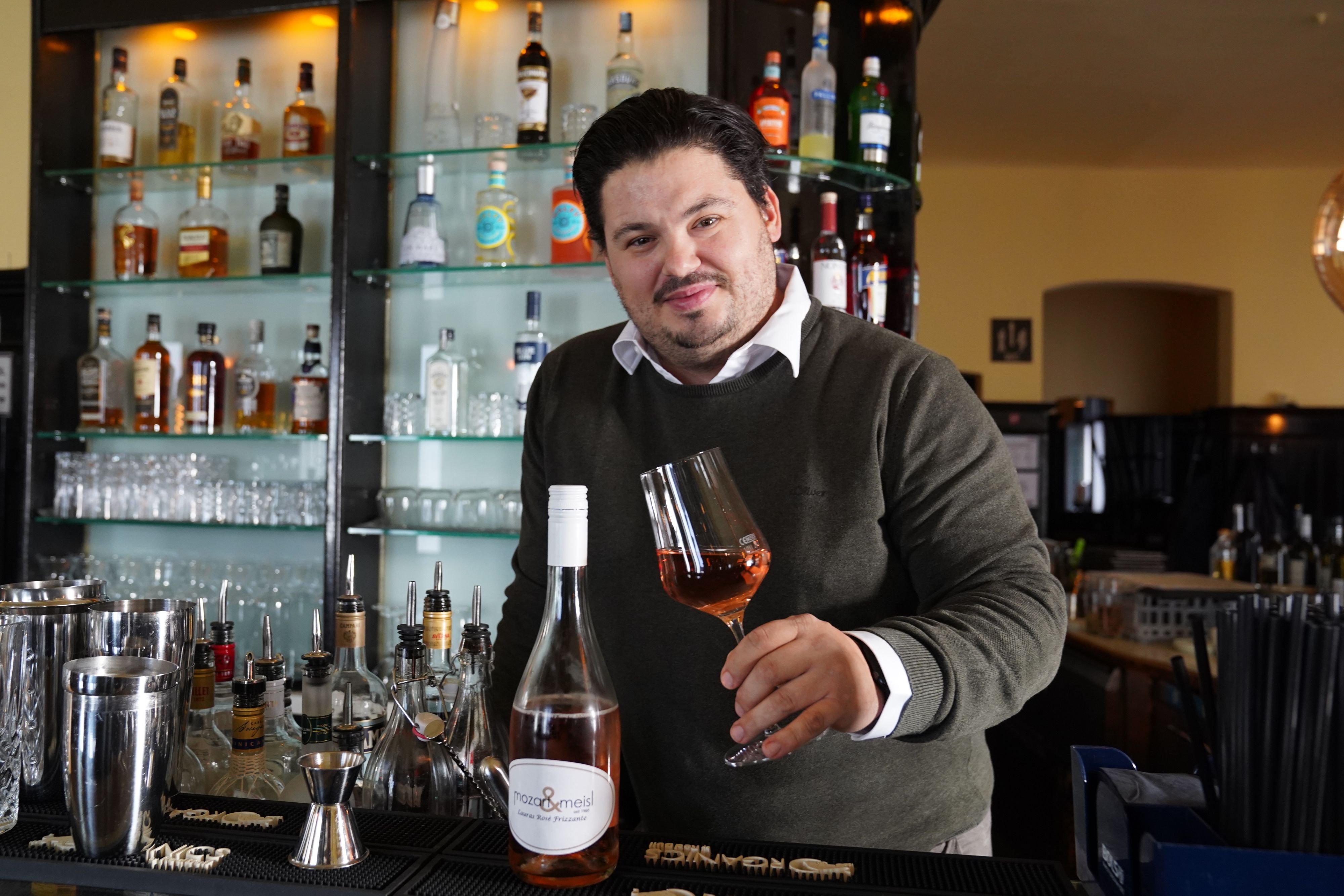 Heute.at - Kult-Restaurant verrechnet Gebühr, wenn du nicht kommst