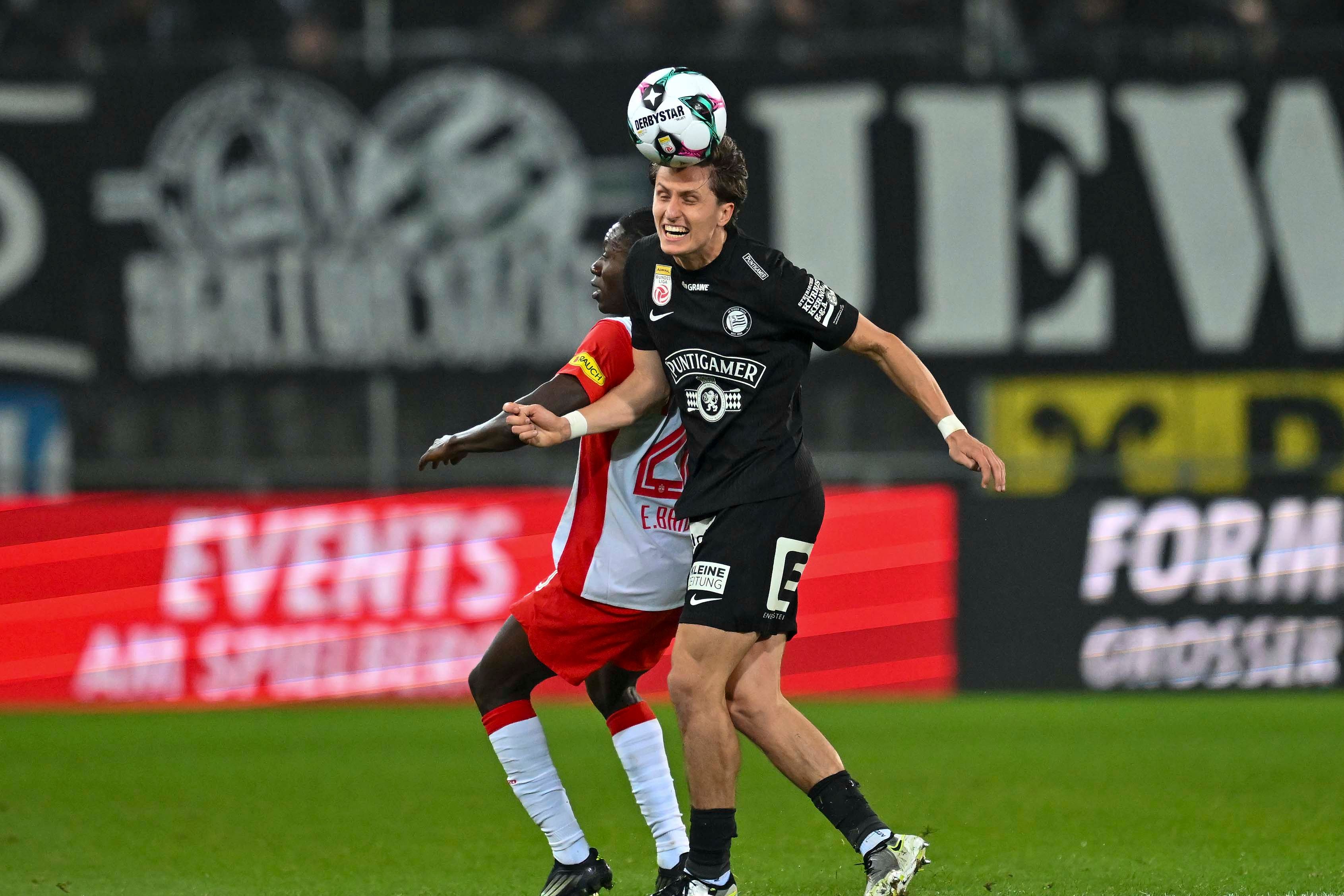 Edmund Baidoo im Duell mit Tim Oermann