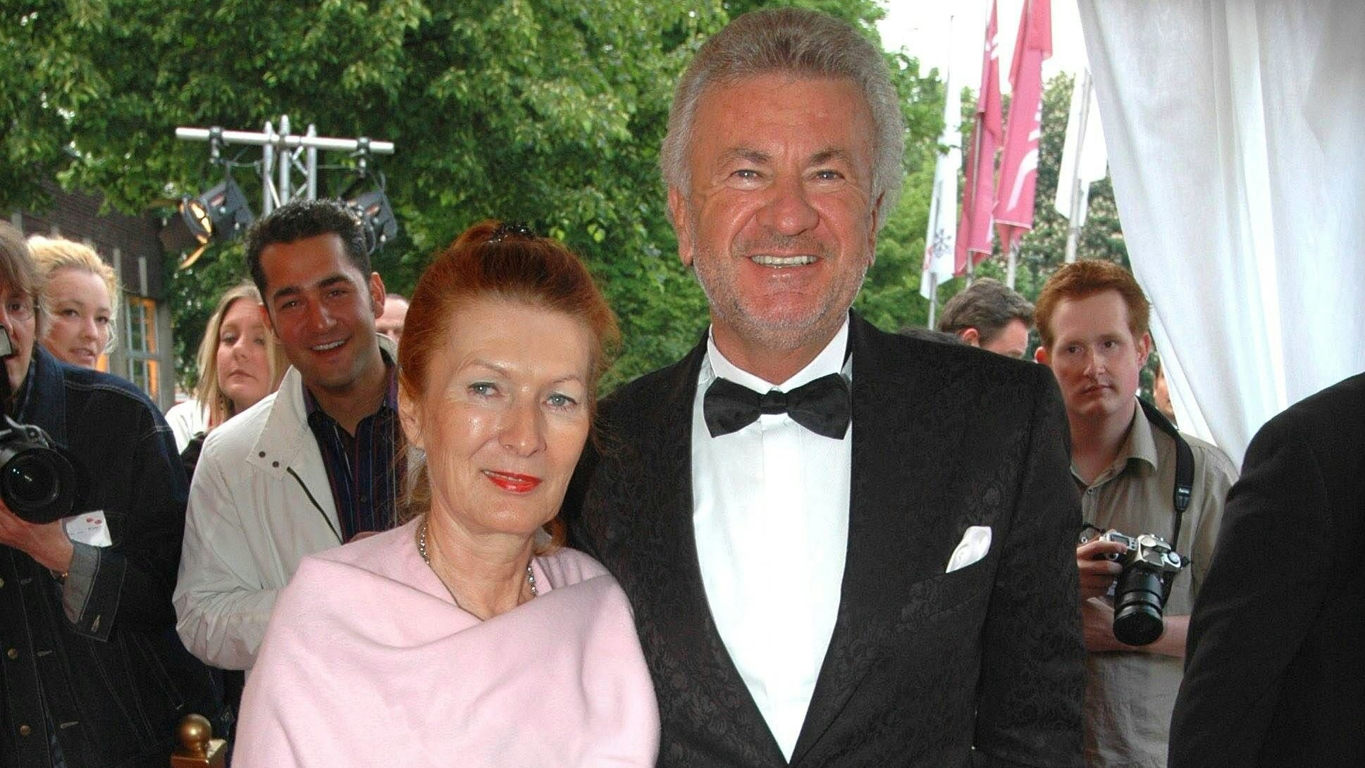 Heute.at - Ex-Schumacher-Manager wirft Ehefrau aus Villa