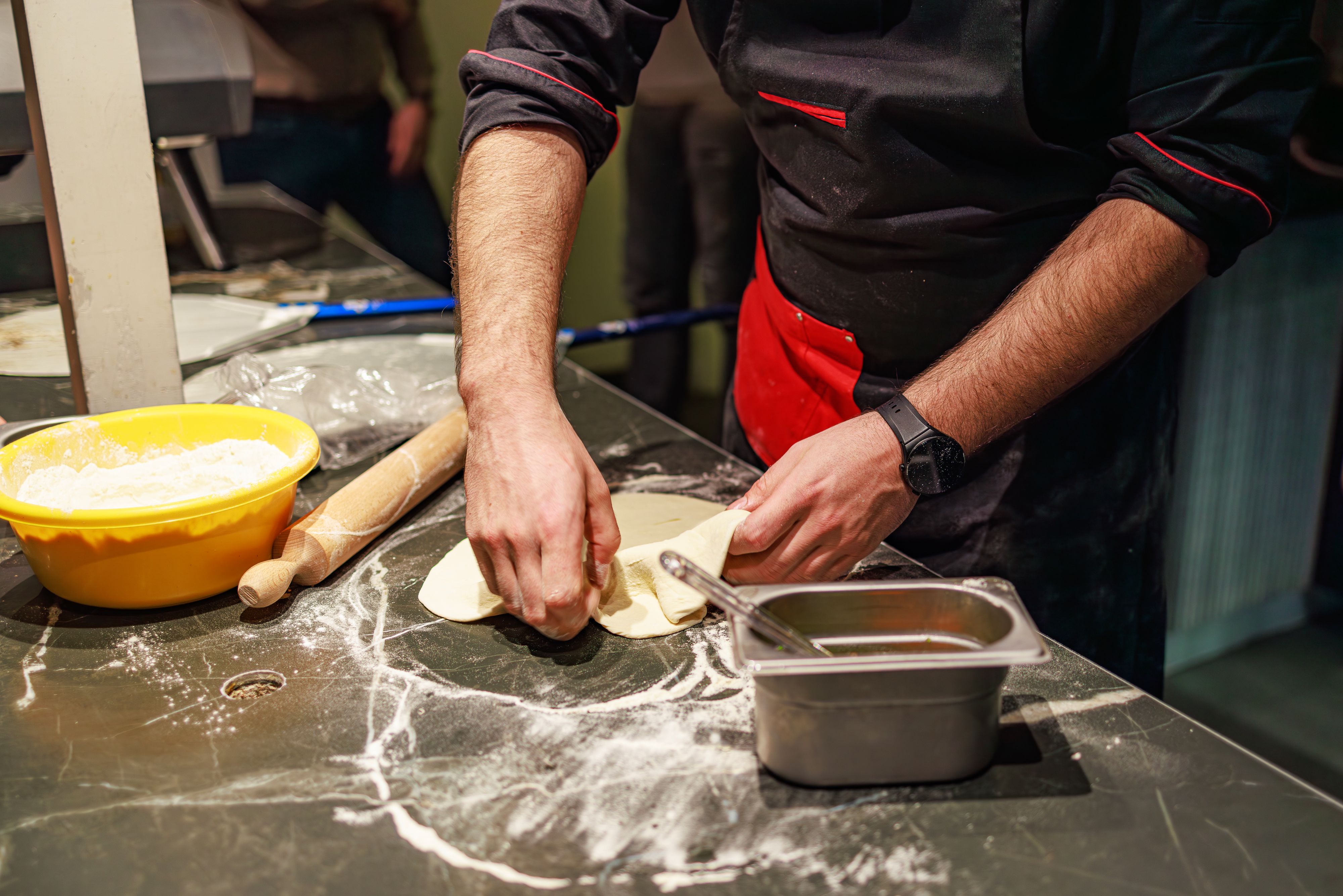 Ein Pizzeria-Chef saß nun statt in der Küche auf der Anklagebank.