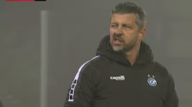 Heute.at - Würste fliegen! Trainer-Legionär legt sich mit Fans an