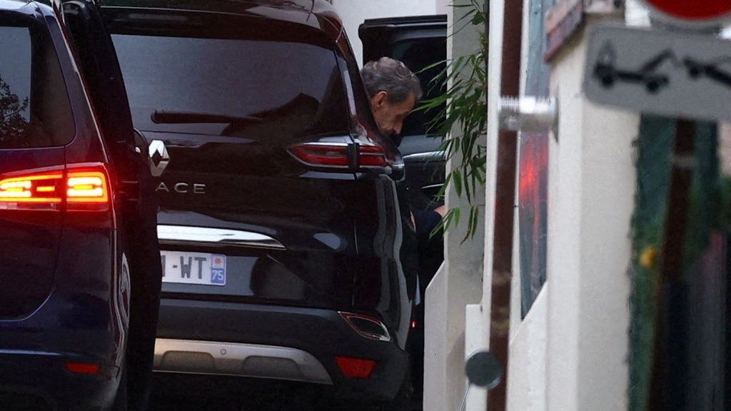 Heute.at - Nach Haftentlassung – Sarkozy ist bereits zu Hause