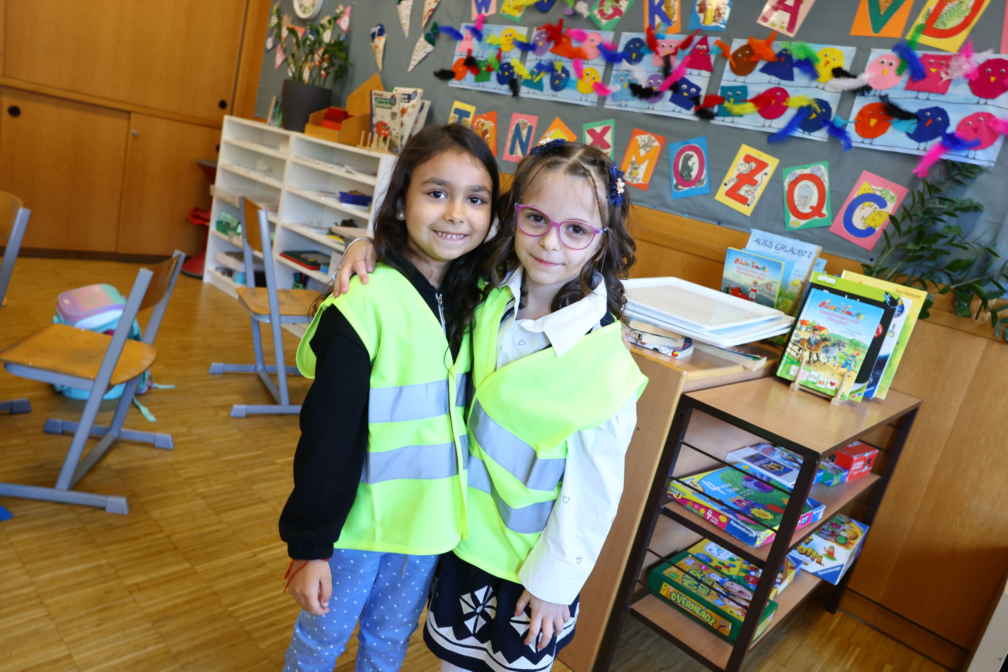 Heute.at - Heute-Warnwesten: Geprüft, sichtbar, sicher