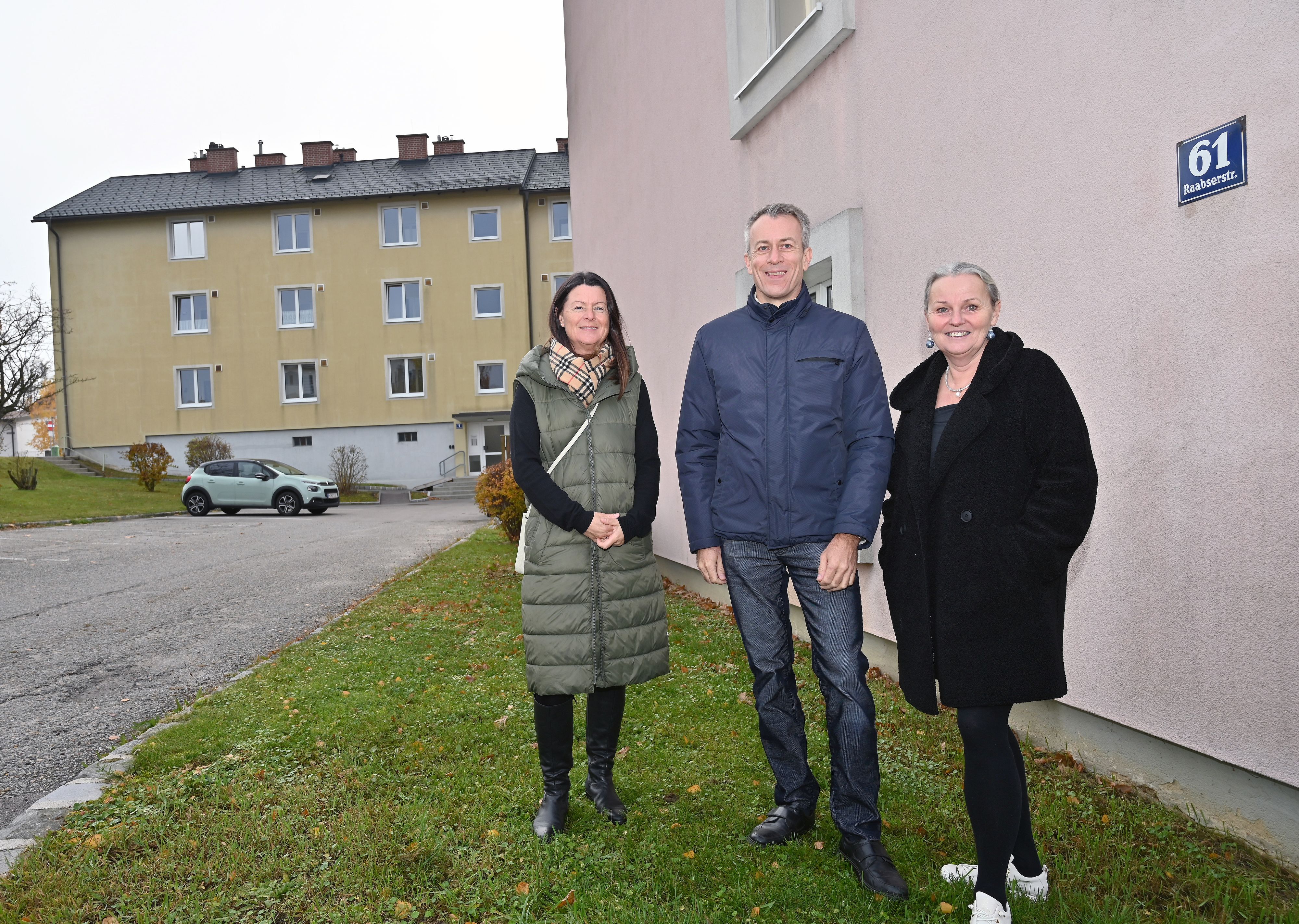 v.l..: HKG-Geschäftsführerin Petra Zach, Kamptal-Geschäftsführer Wolfgang Berger und Stadträtin Maria van Dyck (ÖVP).
