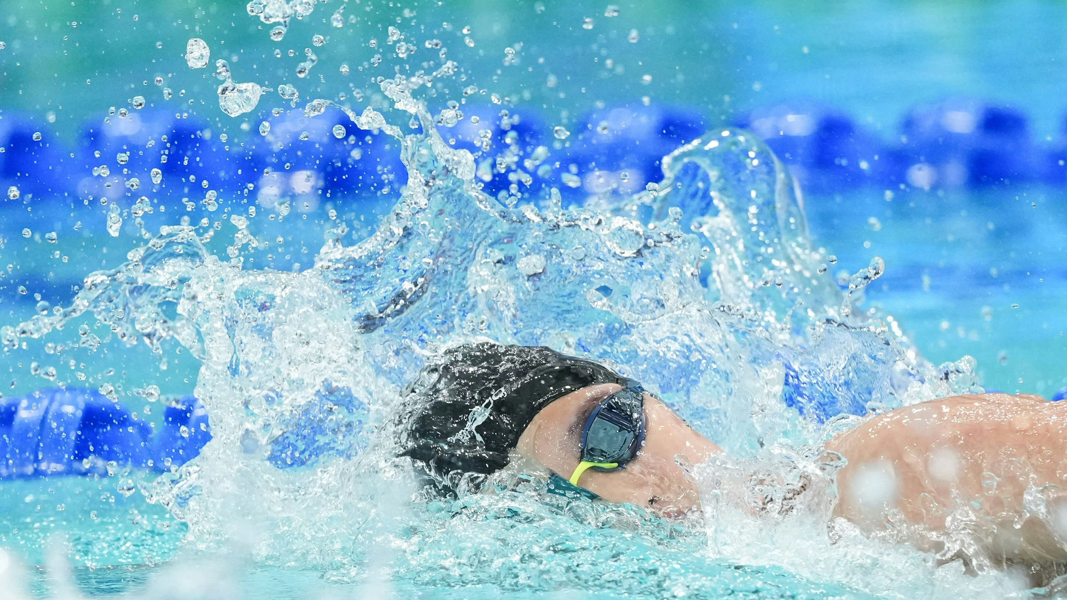 Heute.at - Wunderkind pulverisiert mit 13 Jahren Schwimm-Rekord