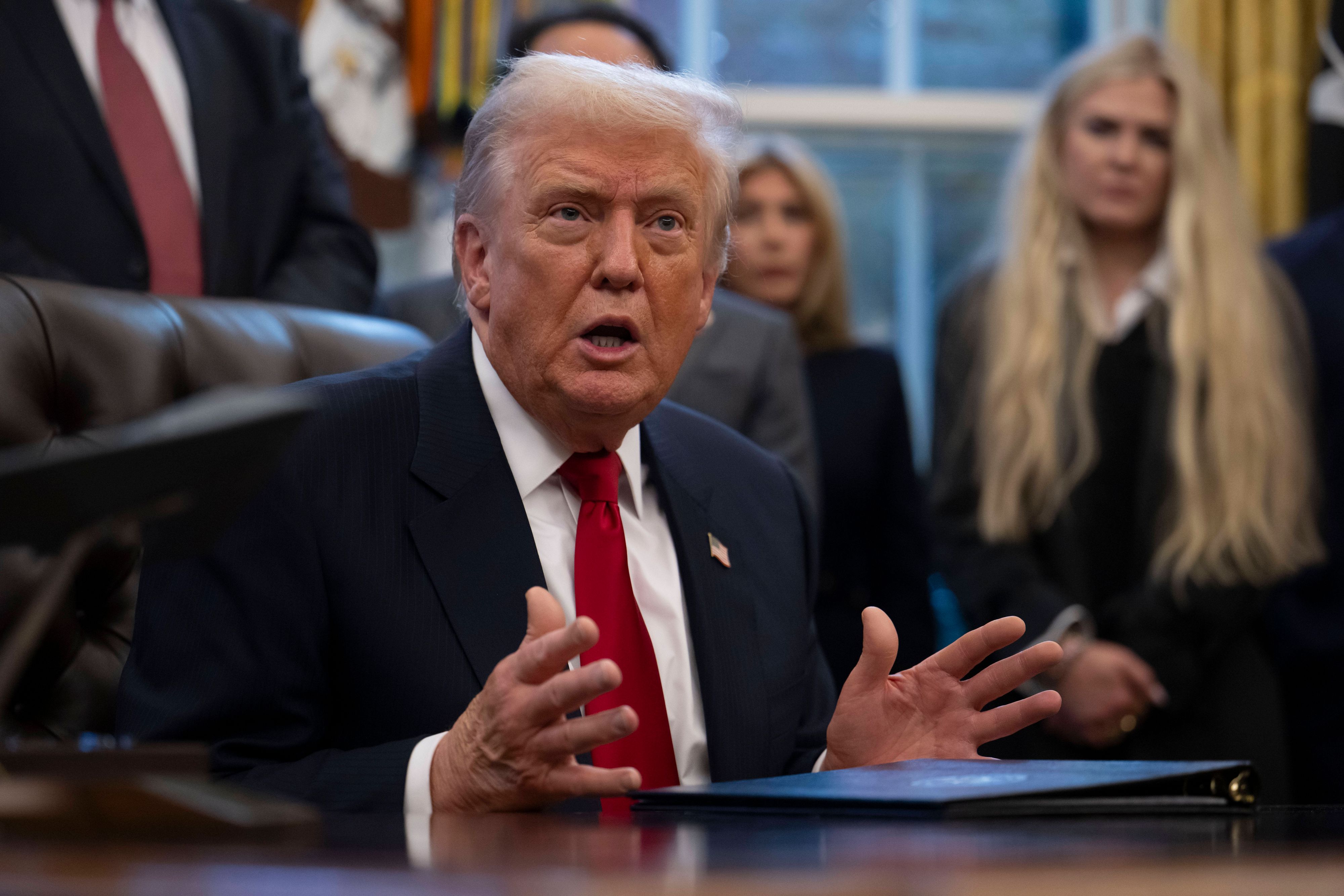 US-Präsident Donald Trump droht der weltbekannten Rundfunkanstalt BBC mit einer Milliardenklage gedroht.