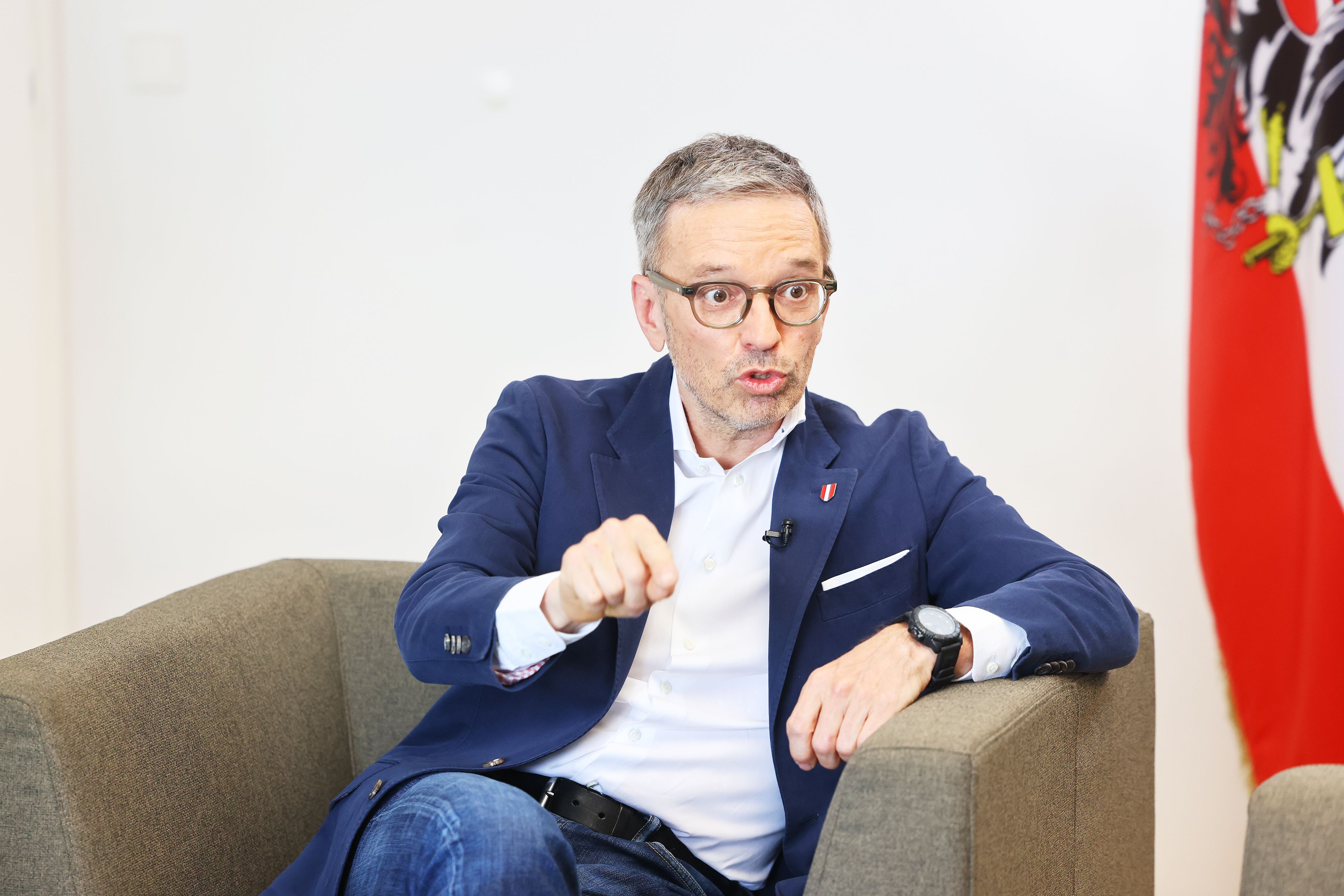 Heute.at - AUSTRIA FIRST – Kickl startet eigenen Radiosender