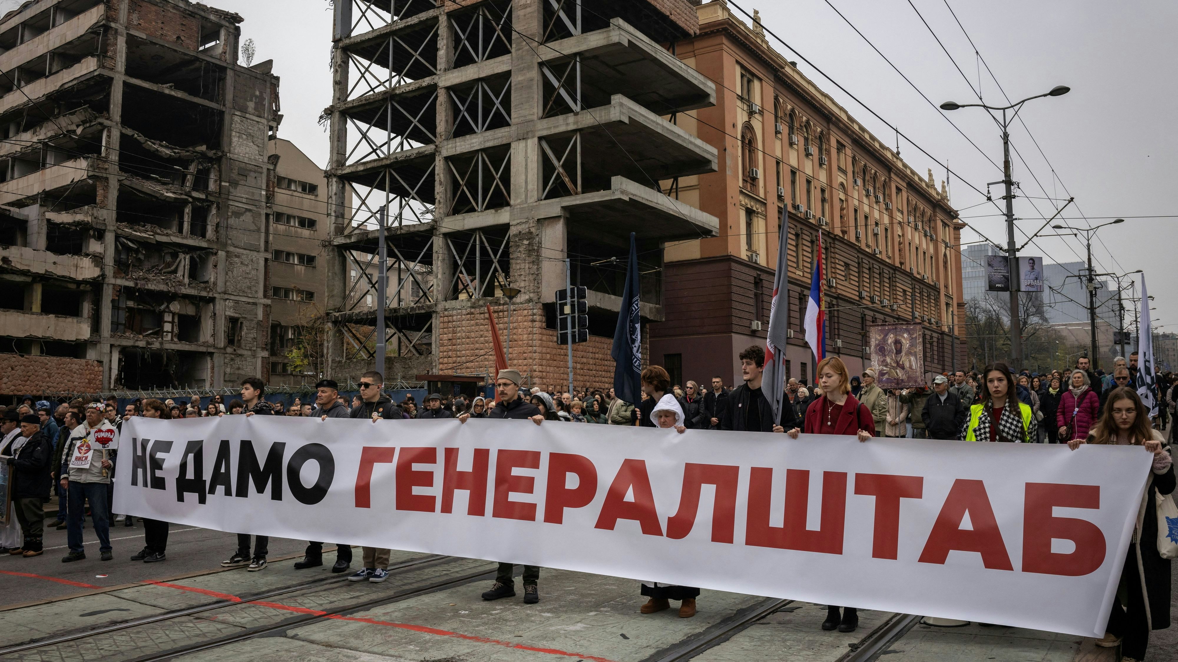 Heute.at - Protest gegen neues Luxus-Hotel von Trump-Schwiegersohn