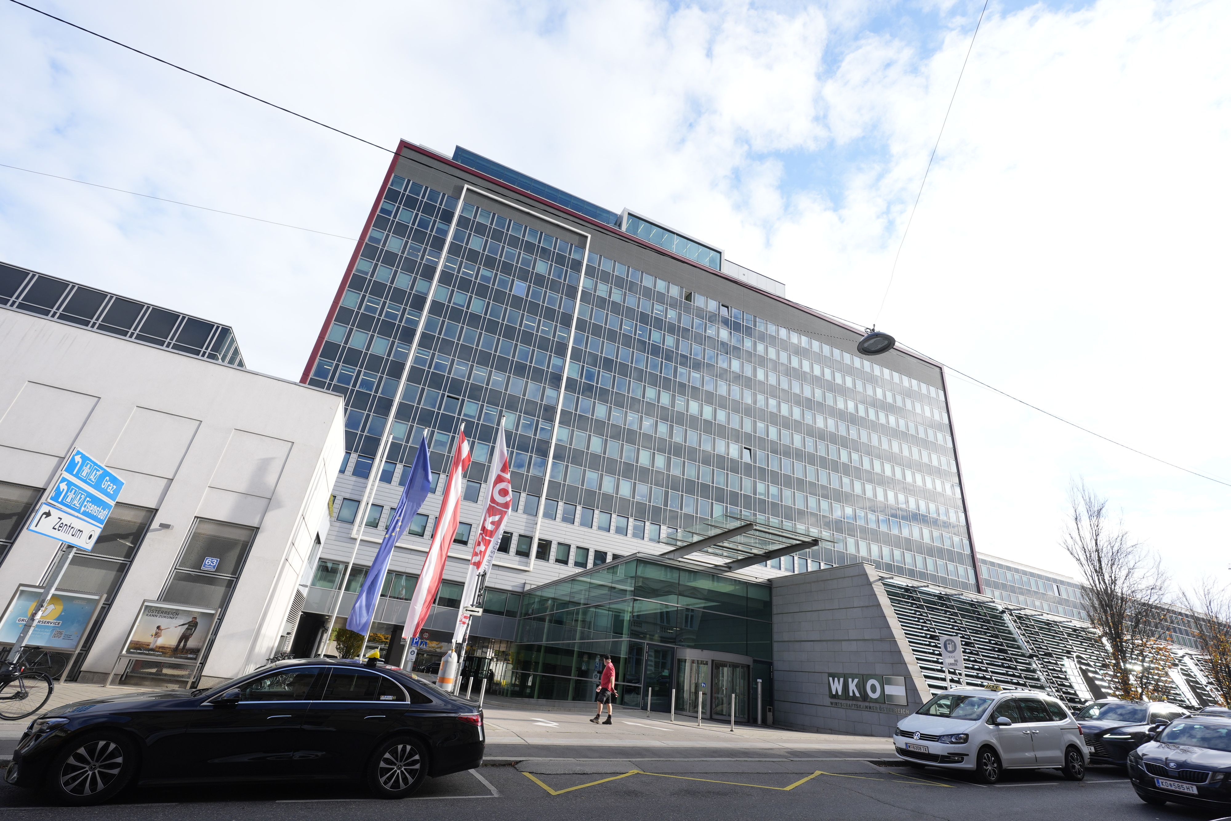 Für die Wirtschaftskammer ist die Geld-Affäre in Zeiten des Sparens ein Image-Desaster