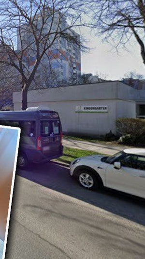 Postdiebstahl in Wien-Floridsdorf: Gewalt und aufgebrochene Paketboxen gefährden Weihnachtsgeschenke. Polizei und Post ergreifen Maßnahmen.