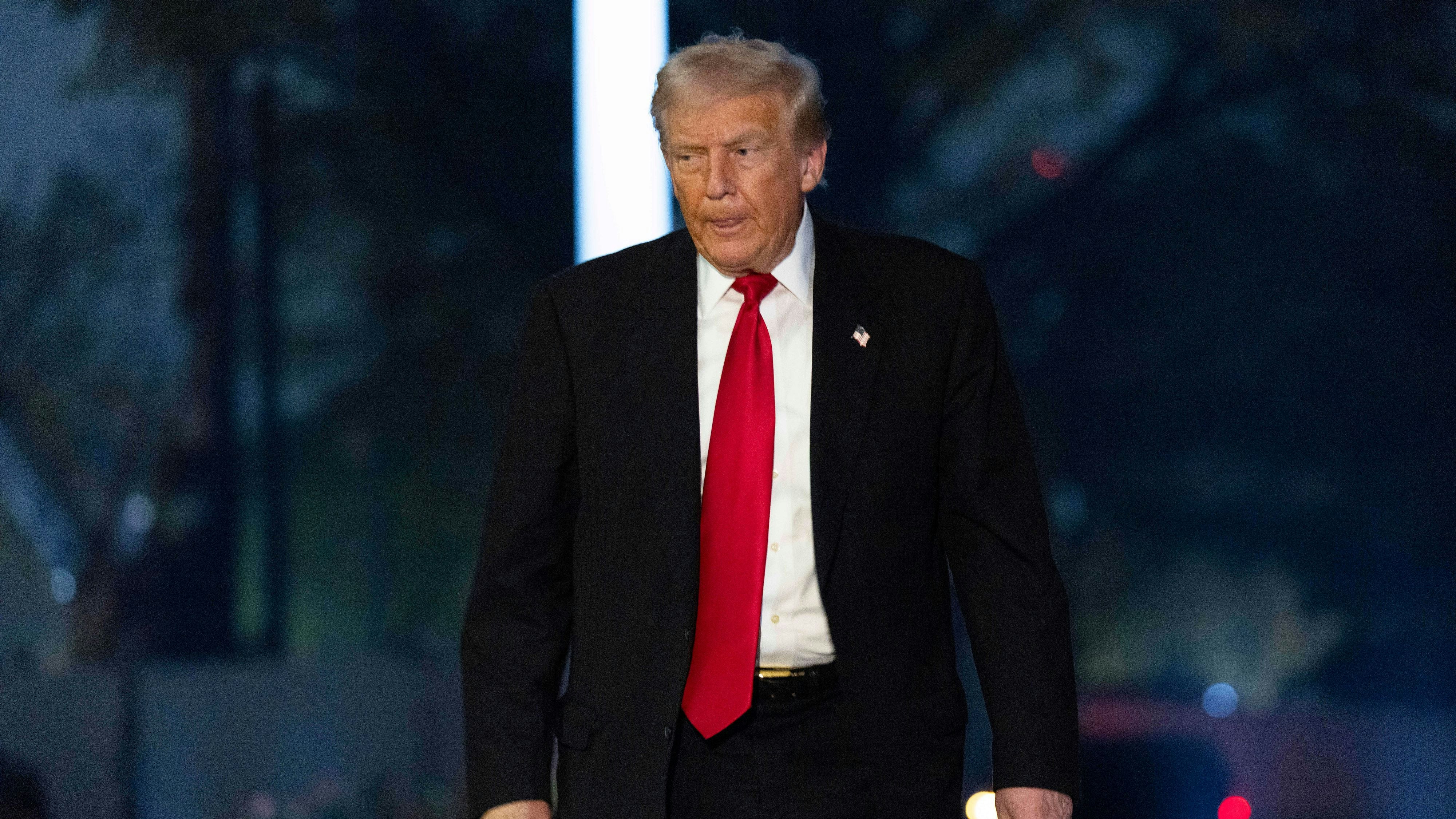 Heute.at - E-Mails von Epstein geleakt – auch Trump kommt vor