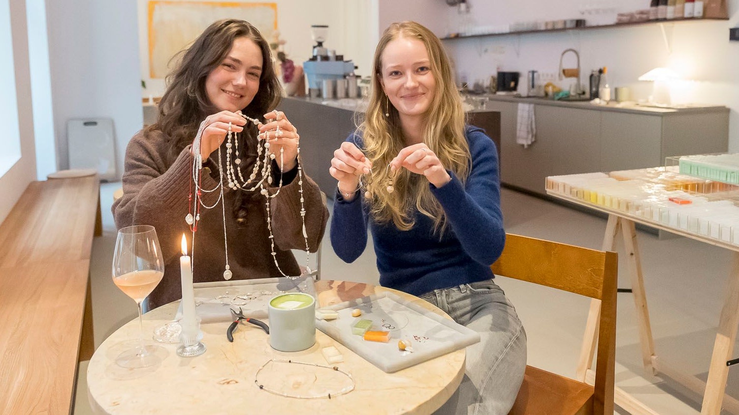 Heute.at - Im Paerle – Kaffee trinken und Schmuck kreieren