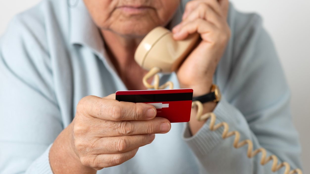 Heute.at - 16 Trickbetrüger gefasst! Callcenter in Wien gestoppt