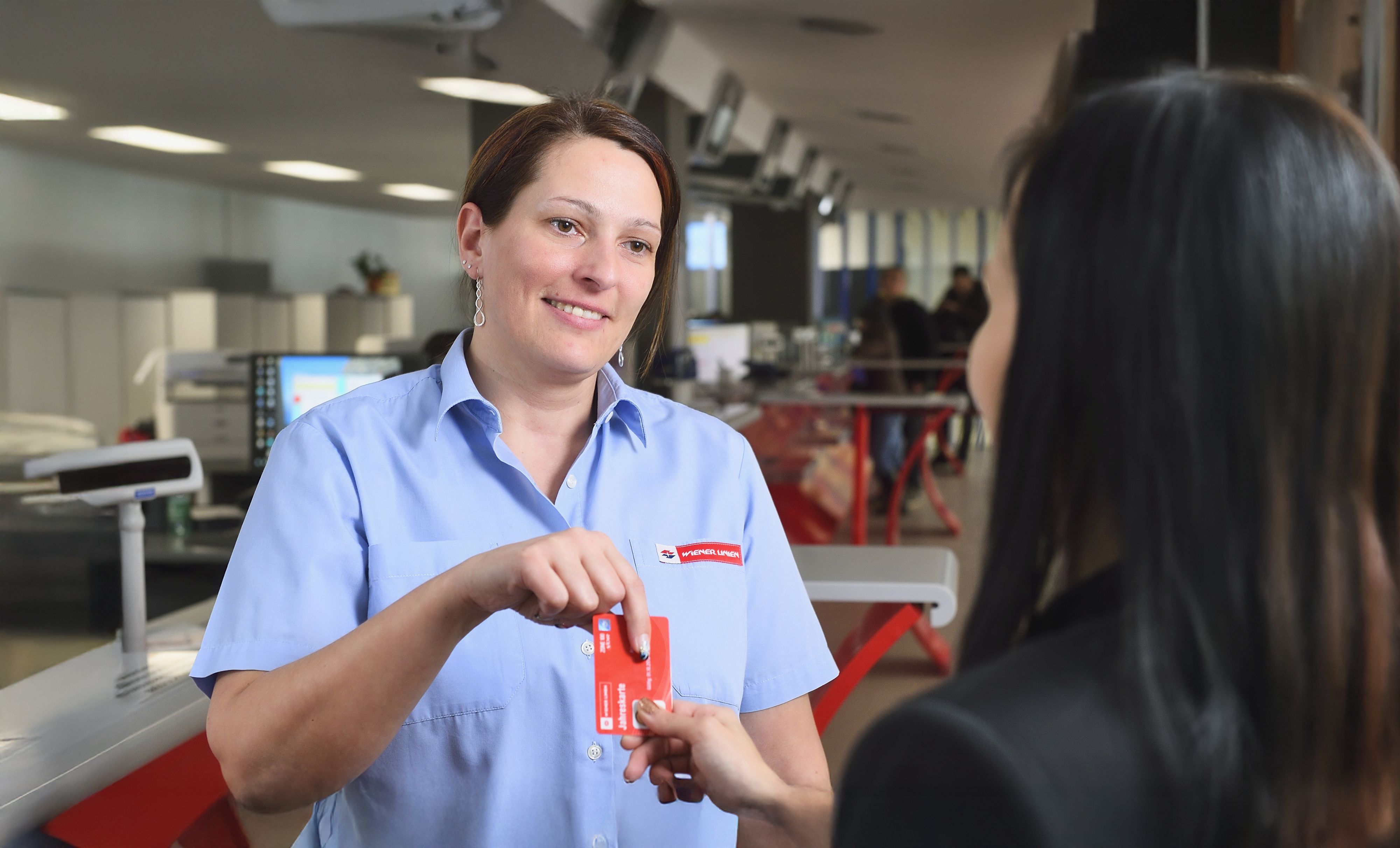 Auch in den Kundencentern der Wiener Linien können Jahreskarten gekauft werden.