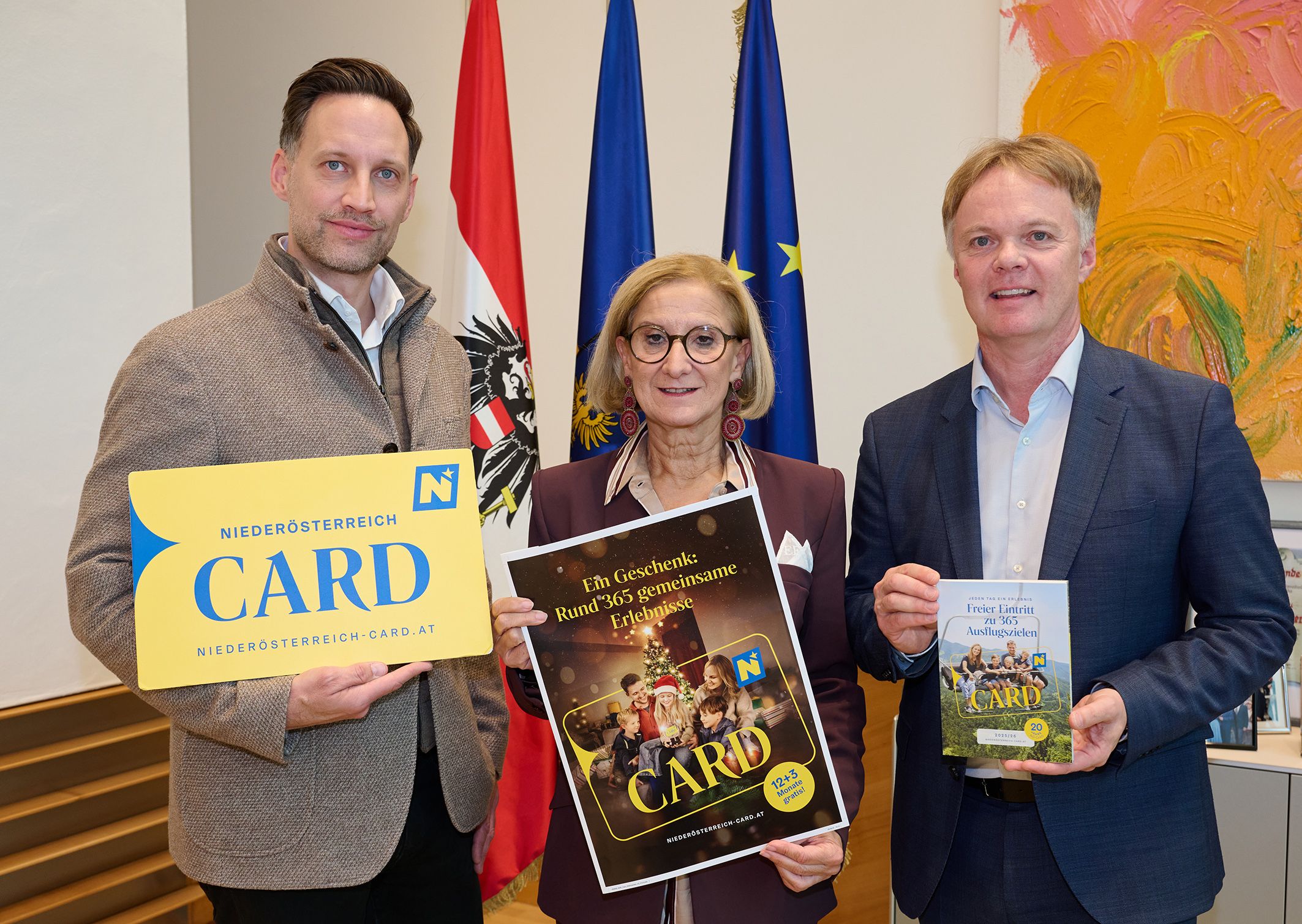 v.l.n.r.: Klemens Wögerer, Geschäftsführer NÖ-Card; Landeshauptfrau Johanna Mikl-Leitner; Michael Duscher, Geschäftsführer Niederösterreich Werbung