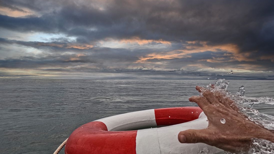 Heute.at - Drei Männer überleben schwimmend 40 Stunden im Meer