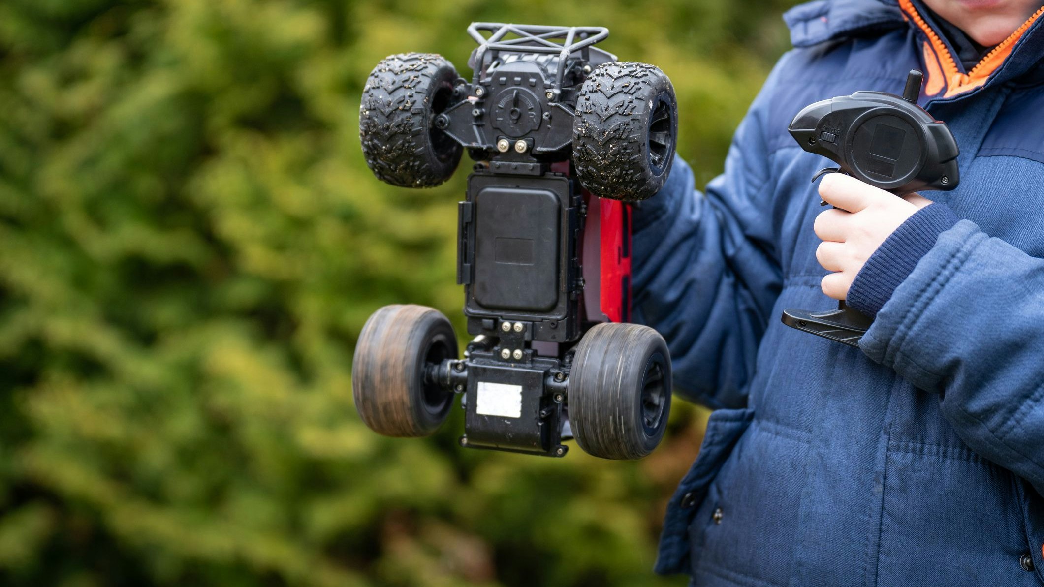 Heute.at - Spielzeugauto fängt Feuer, fackelt fast Kinderzimmer ab