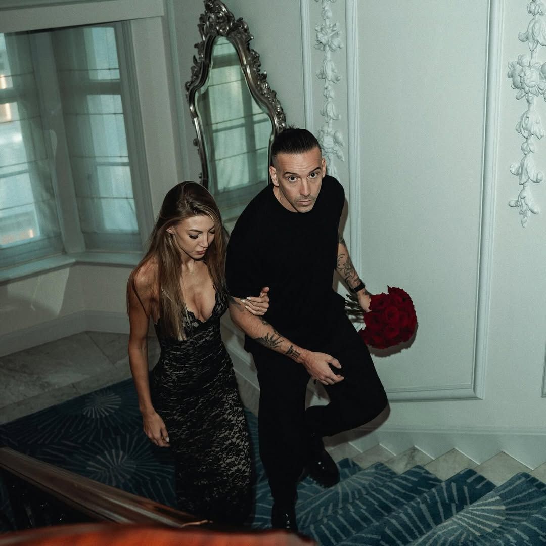 Raf Camora und seine Verlobte Nadine