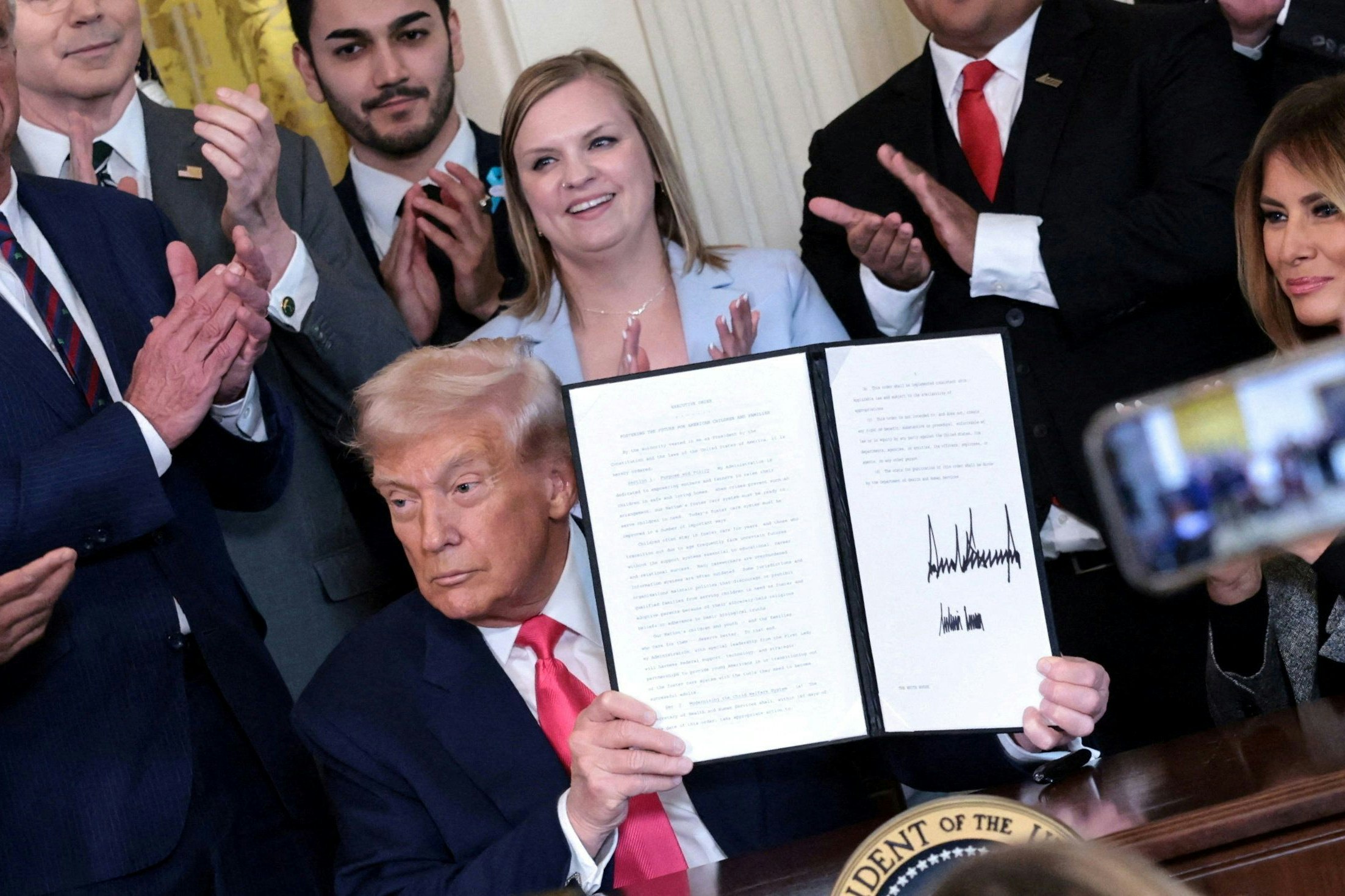 Was immer passieren mag, die Welt wird sich auch im kommenden Jahr um Donald Trump drehen