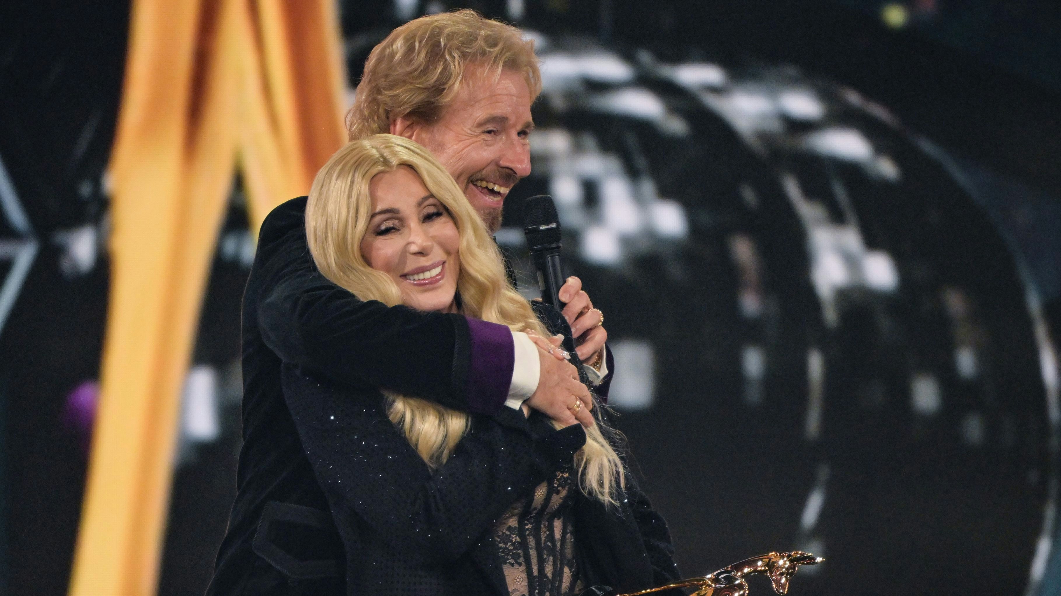 Heute.at - Buhrufe aus Publikum! Gottschalk irritiert bei TV-Rede