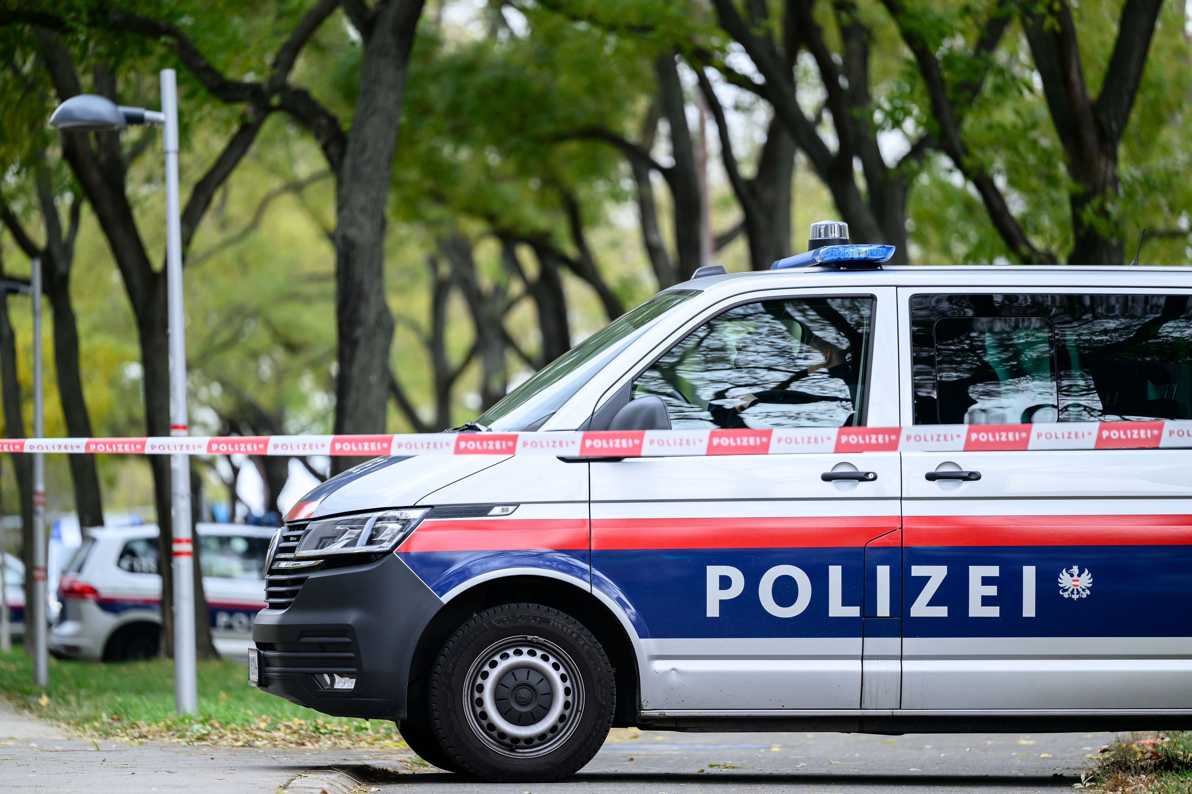 Großéinsatz der Polizei läuft. (Archivfoto)