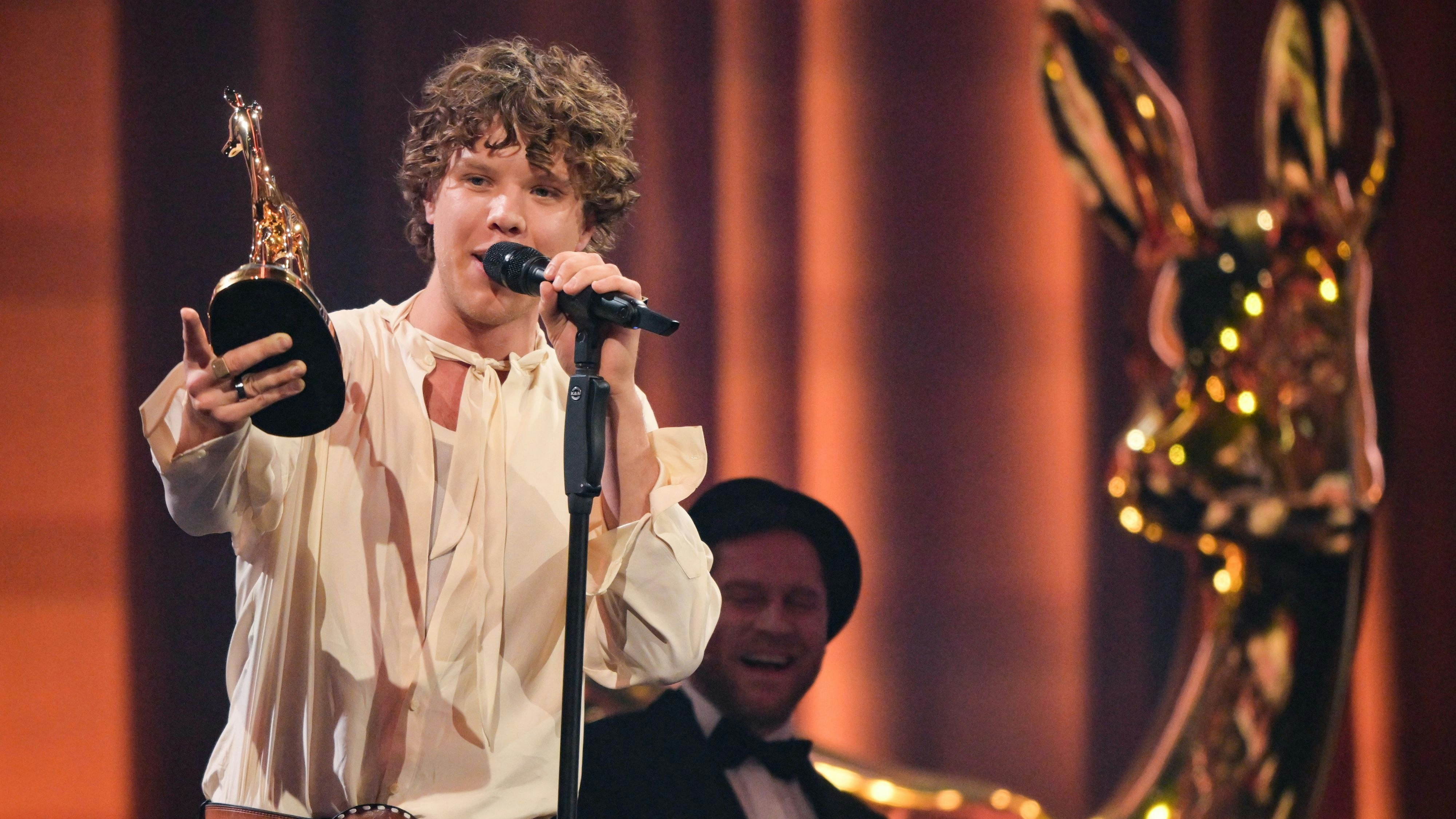 Heute.at - F*ck die AfD! – Heftiger Eklat bei Bambi-Dankesrede