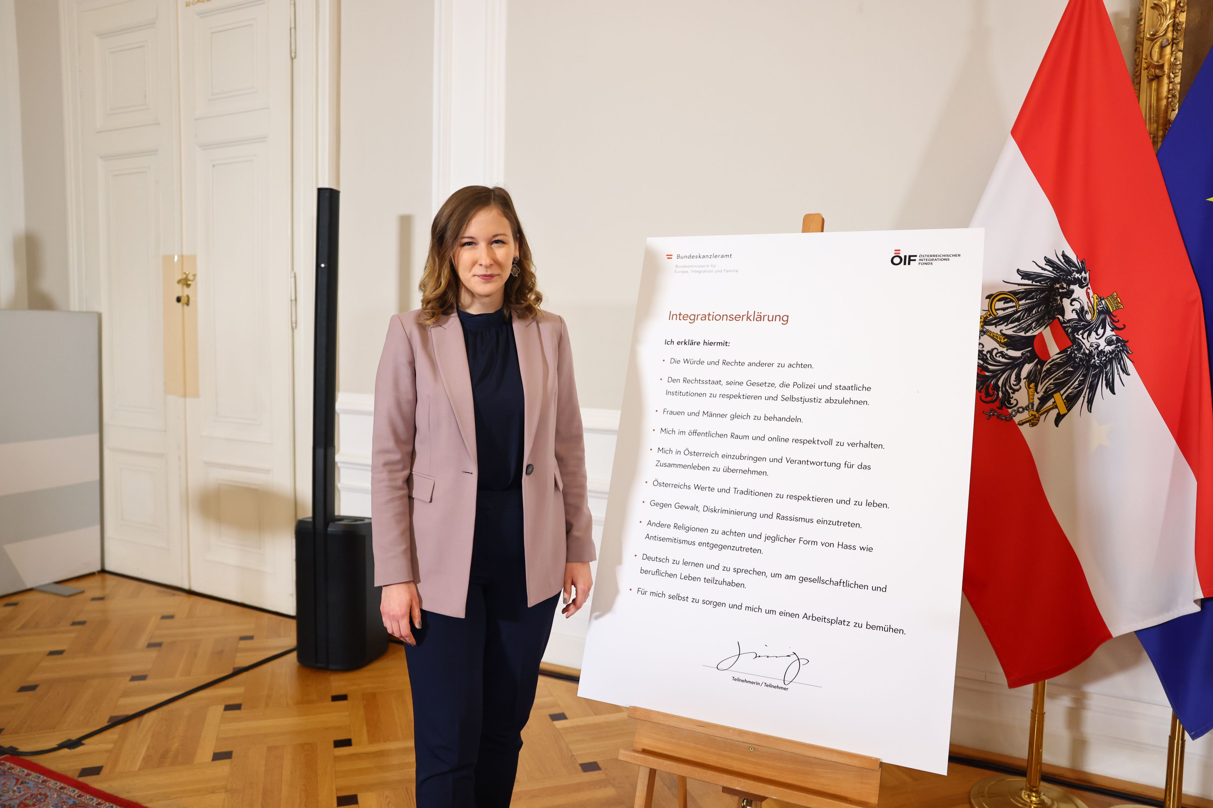 Integrationsministerin Claudia Plakolm hat sich was Neues zur Integration ausgedacht