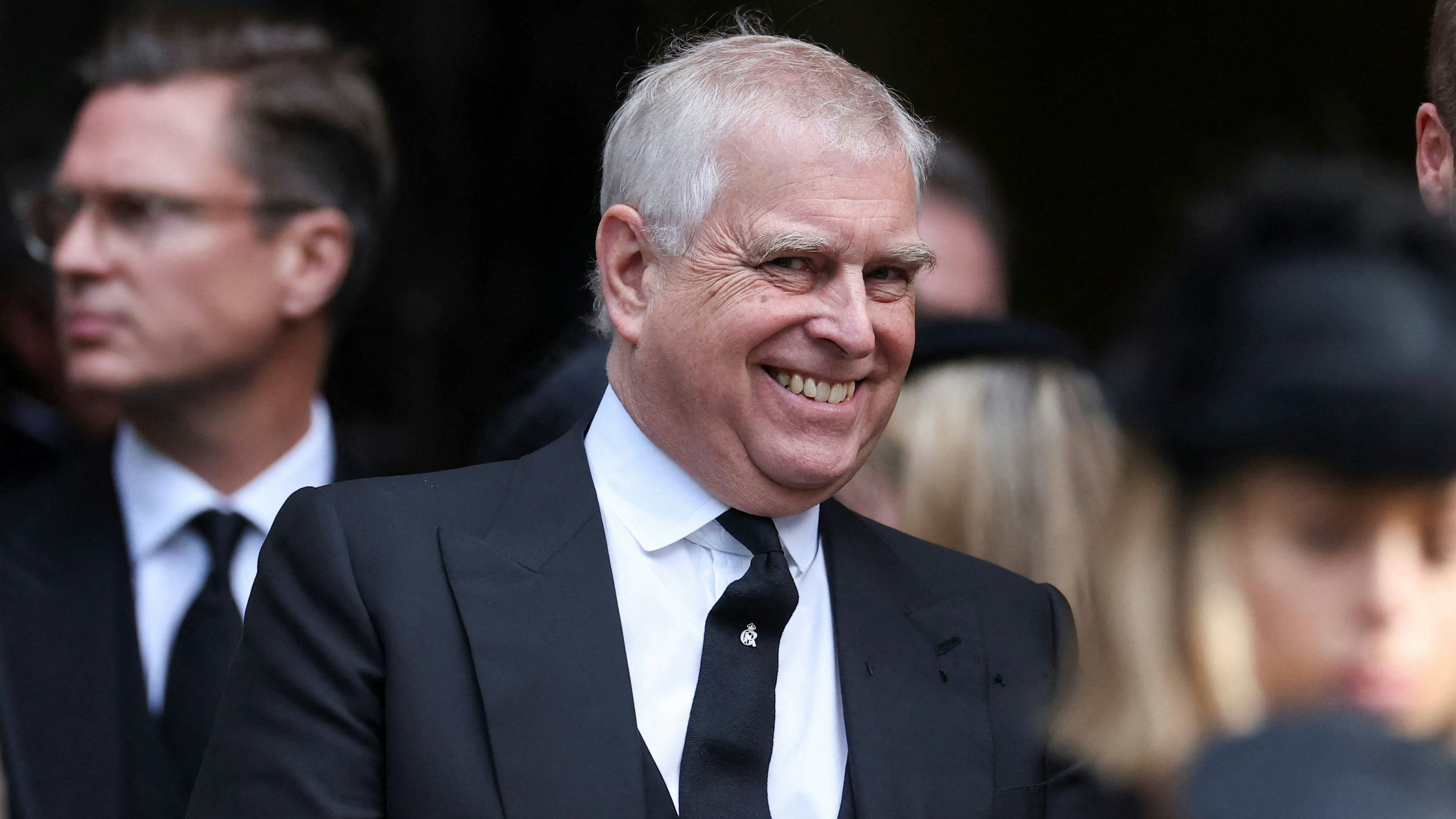 Heute.at - Andrew soll Prostituierte in den Palast gebracht haben