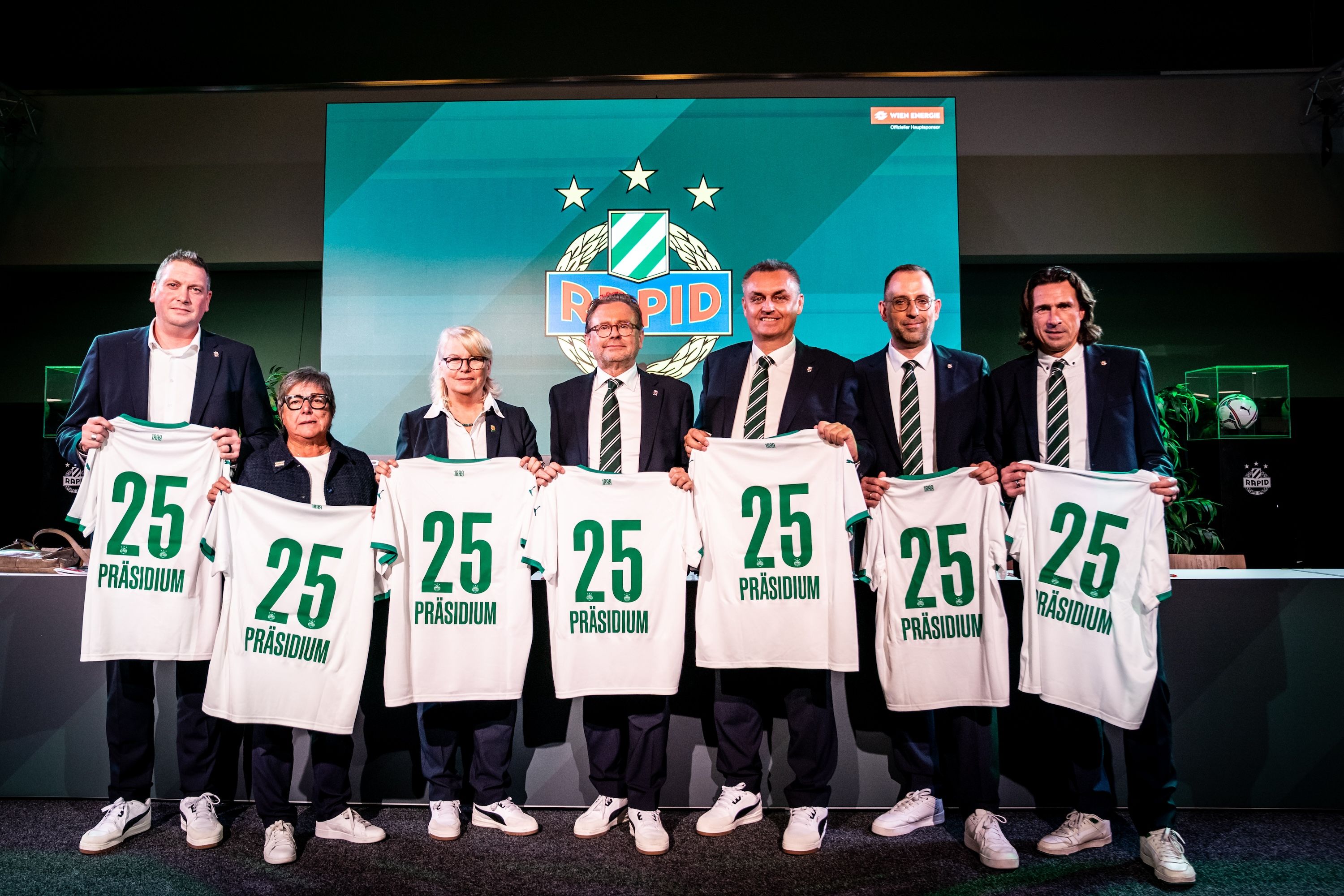 Alexander Wrabetz bleibt Präsident des SK Rapid. 