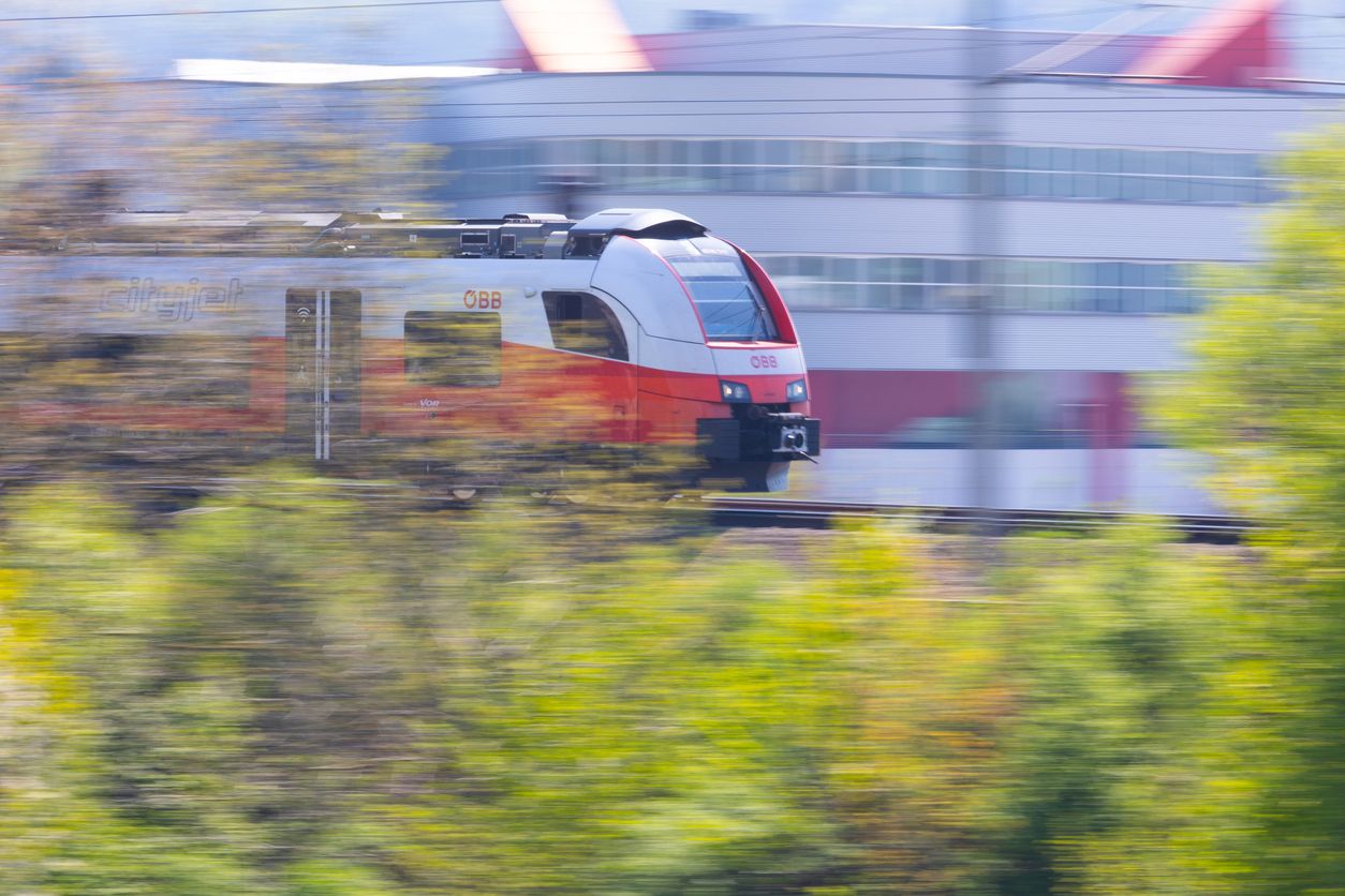 Die junge Frau erlitt bei dem Unfall tödliche Verletzungen. (Symbolbild)