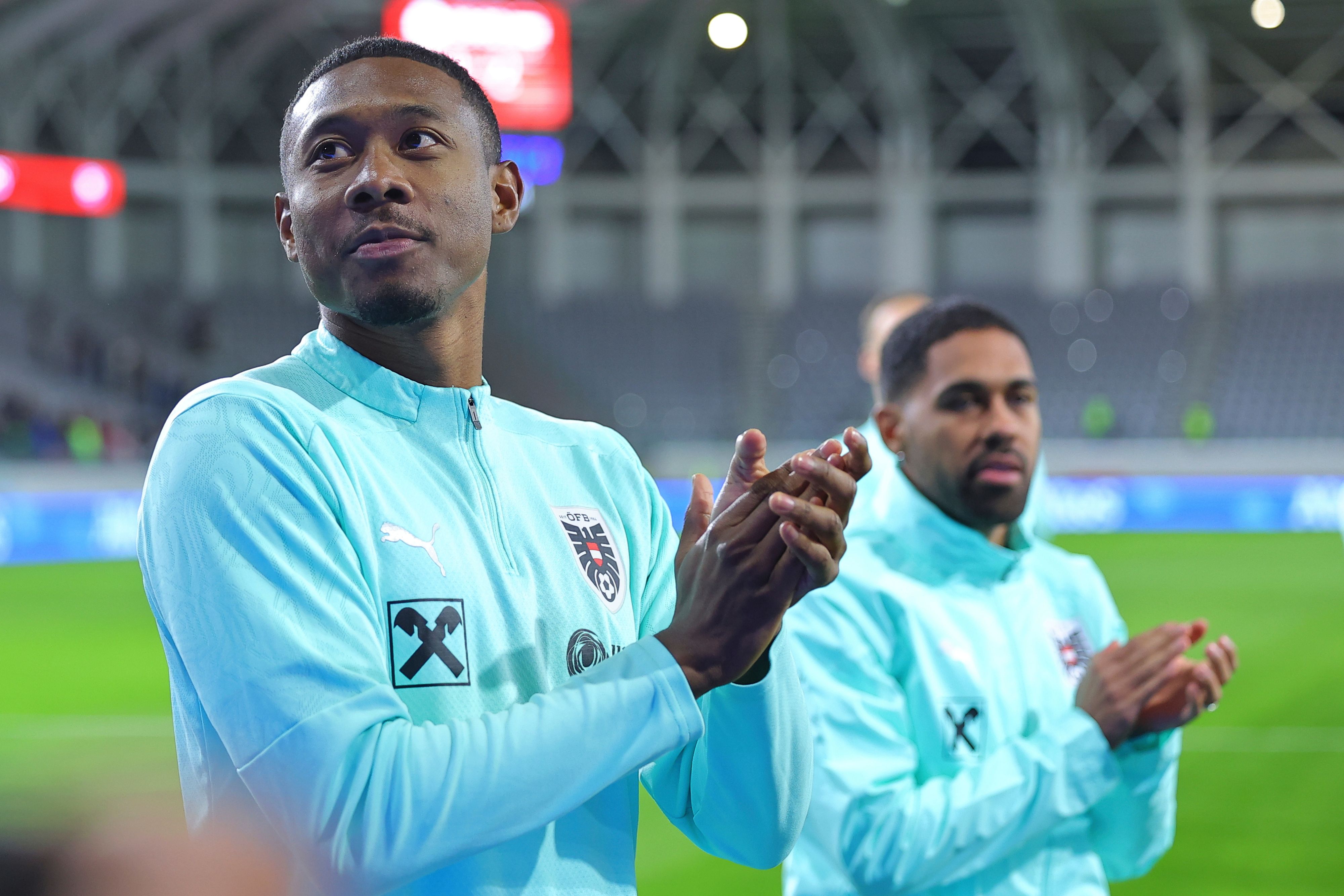 Österreichs Fußball-Star David Alaba musste auf Zypern gesperrt zuschauen. 