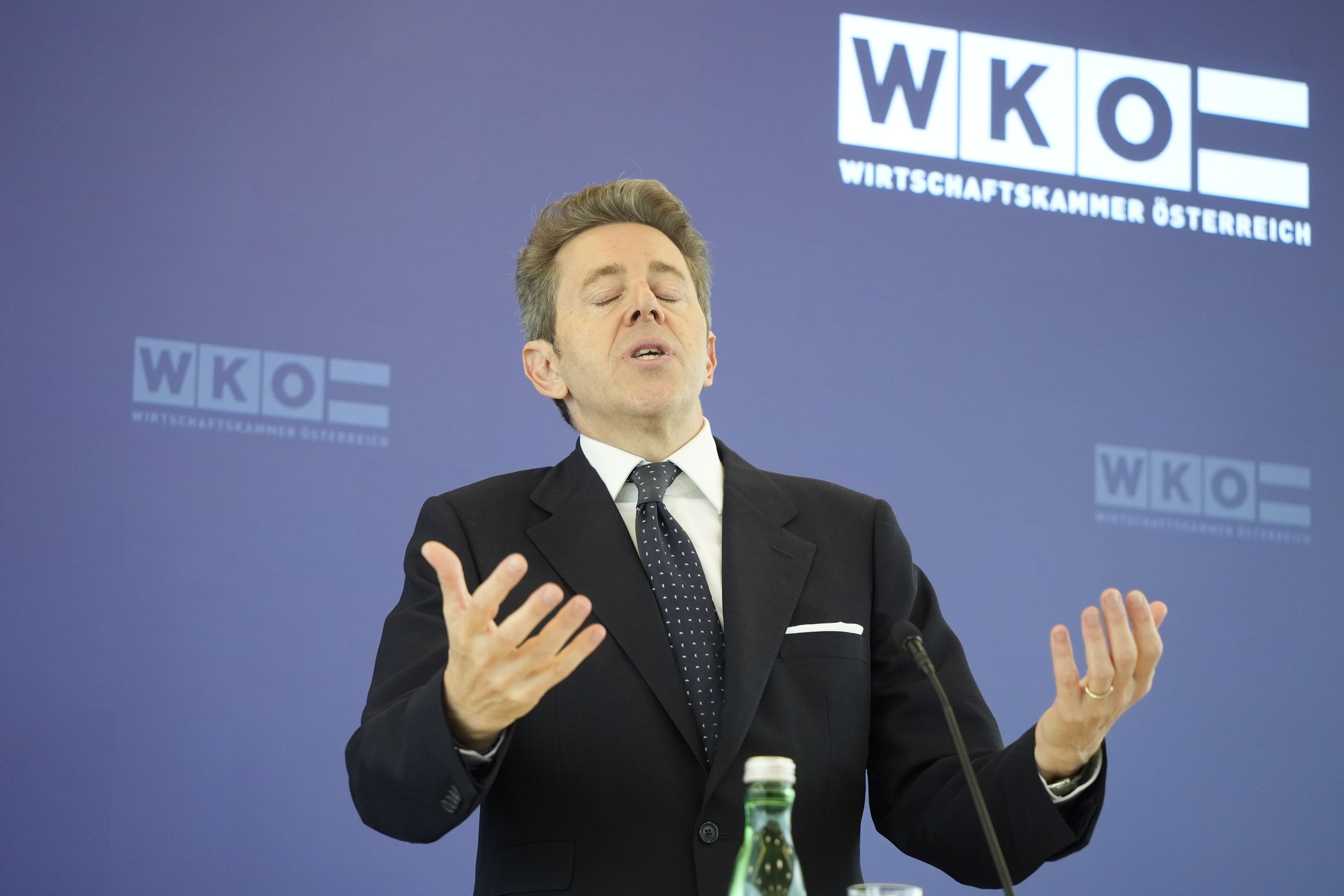 Heute.at - Der Teigtascherl-Gipfel und das Mahrer-Protokoll