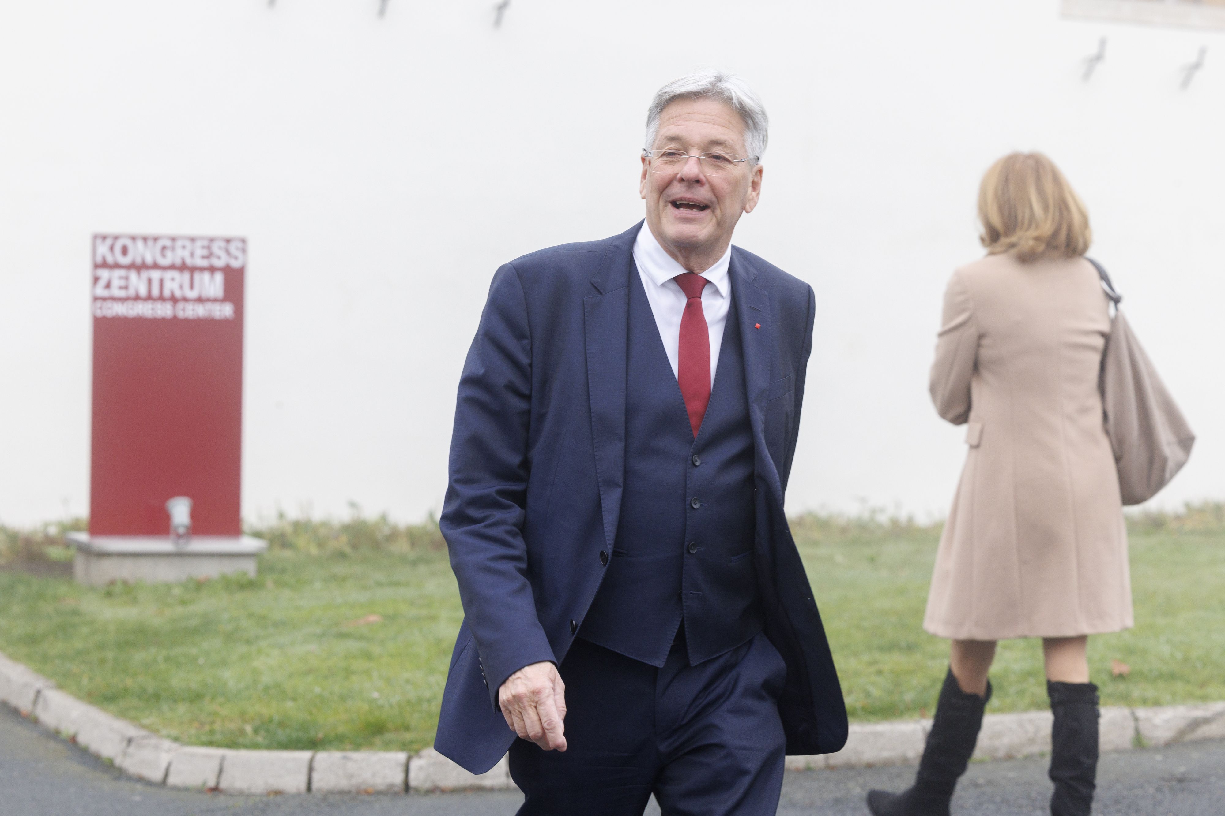 Ein Kaiser und eine Ersatz-Königin als Nebelleuchten