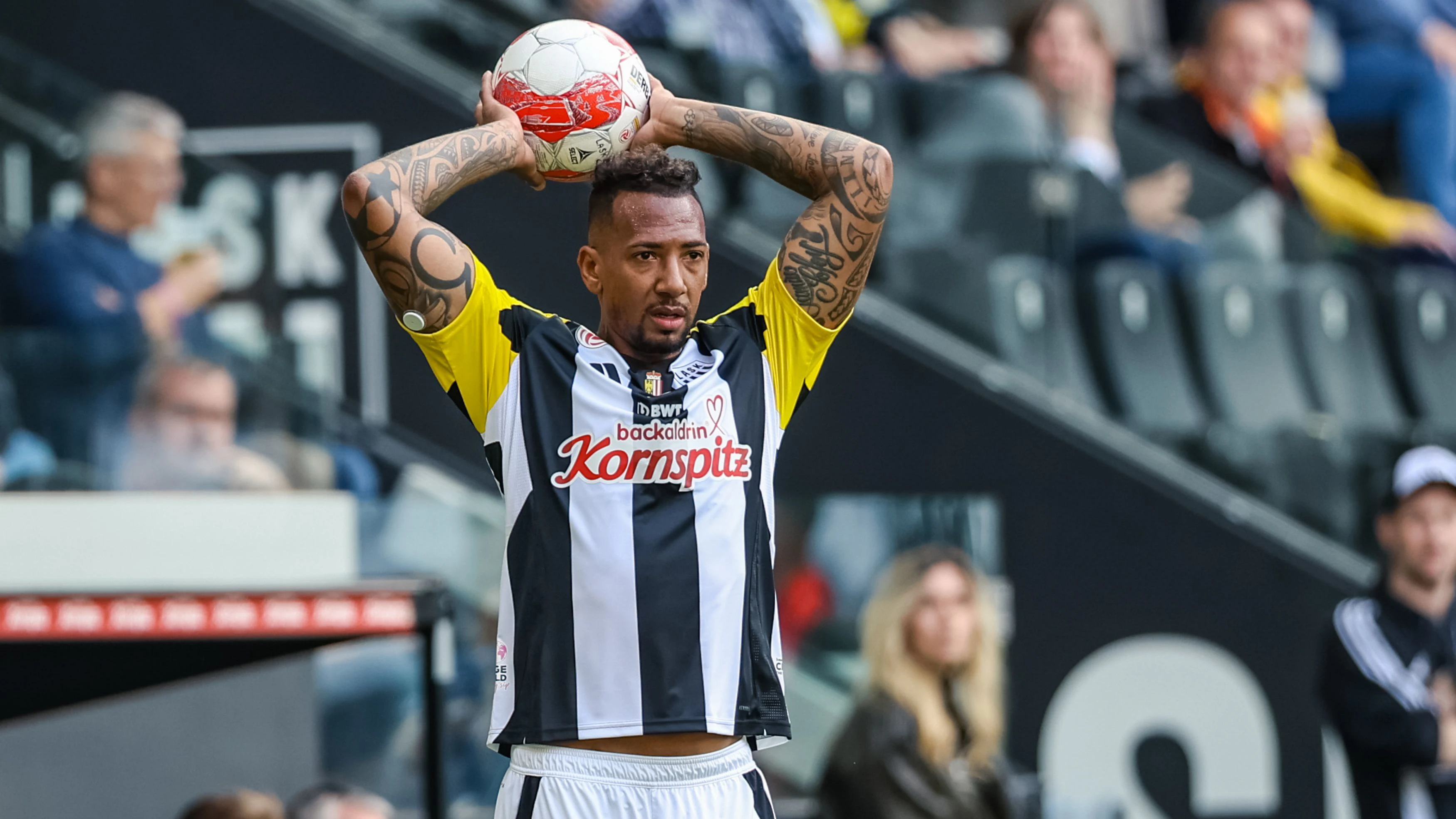 Jerome Boateng im LASK-Einsatz