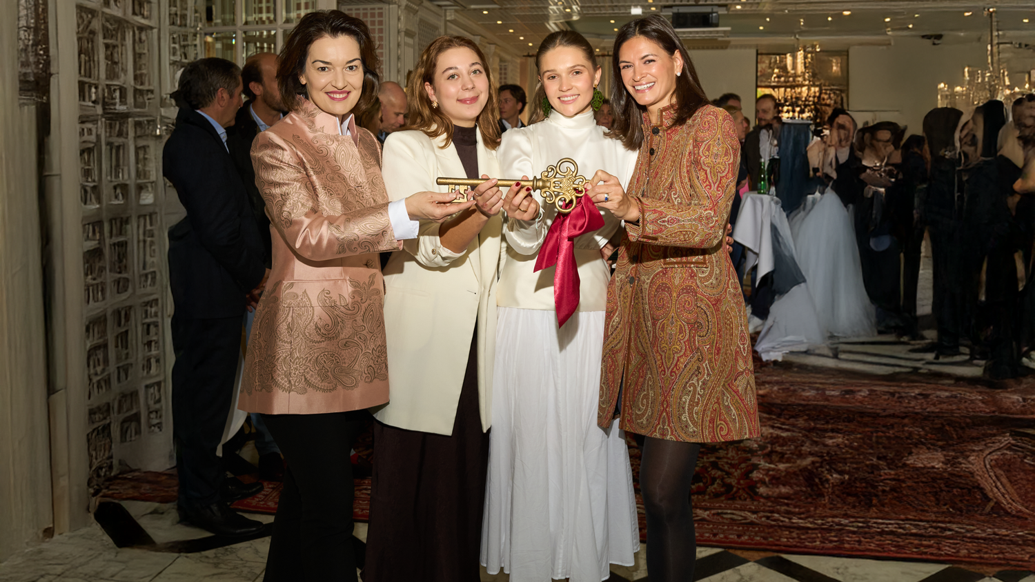 Heute.at - Chef-Tausch im Sacher – Lehrlinge übernahmen Hotel
