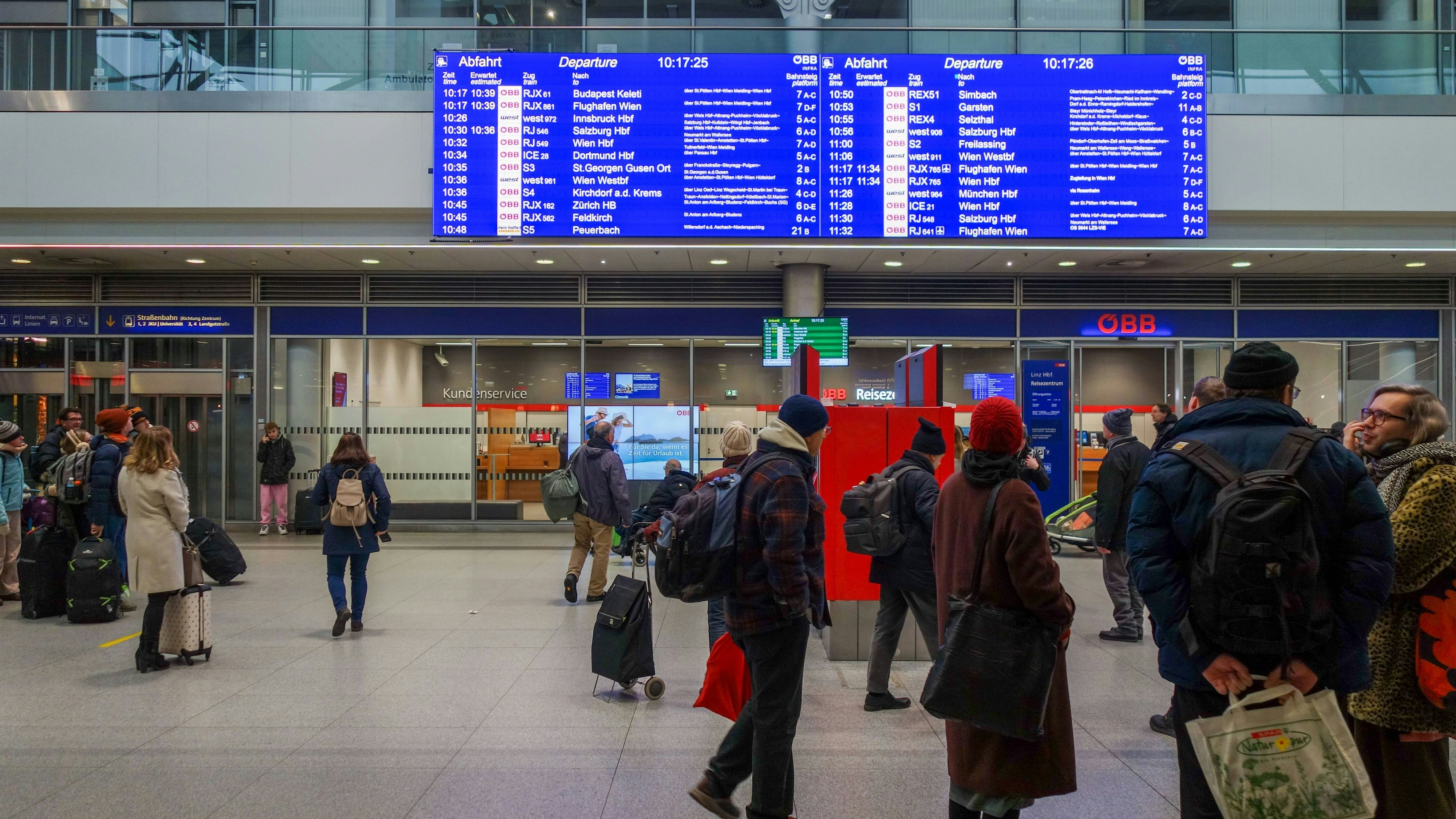 Heute.at - Zug-Ausfälle, Umwege! Deutsches Eck komplett gesperrt
