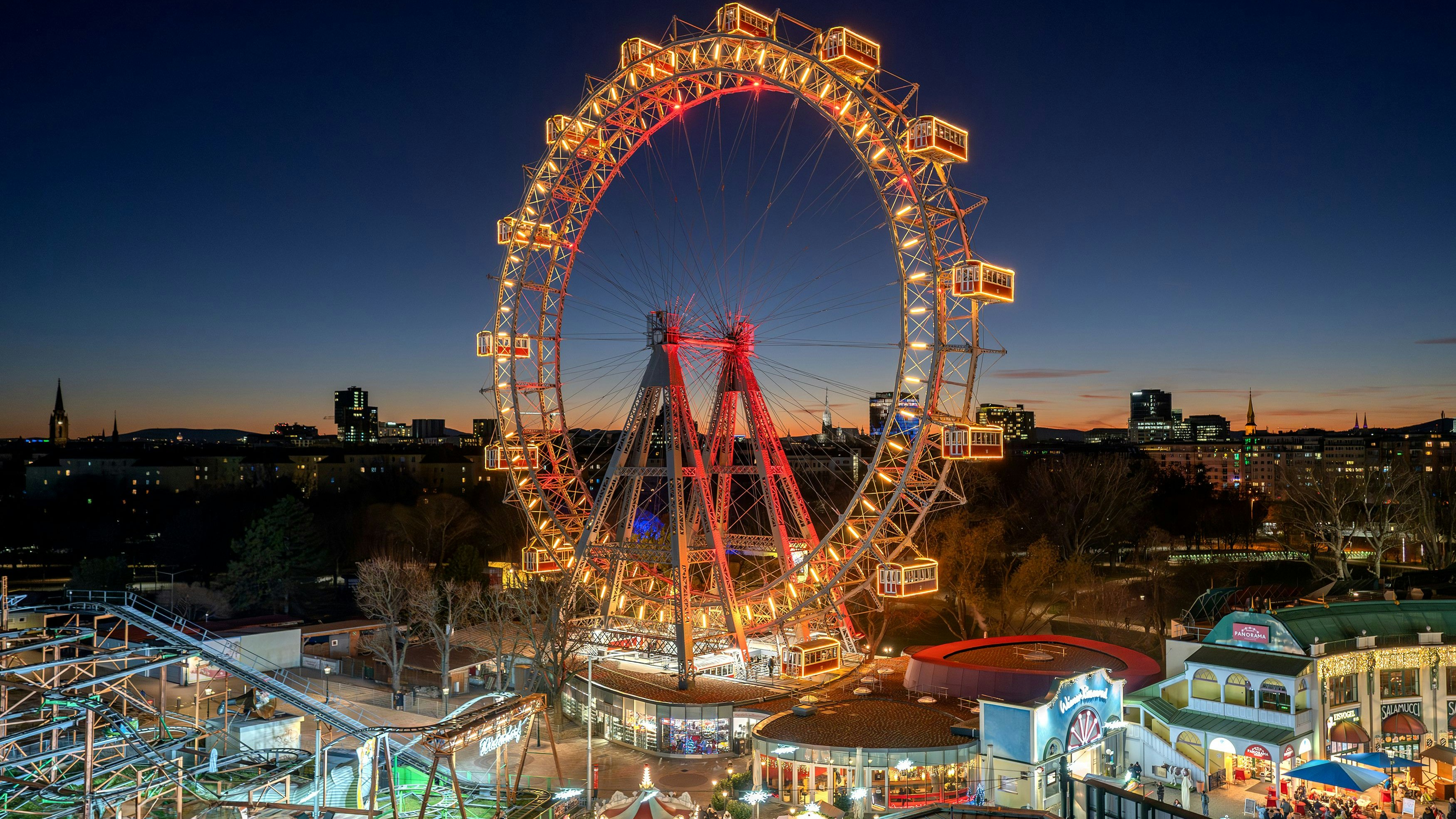 Heute.at - Mann (25) schlägt Polizist auf Christkindlmarkt nieder