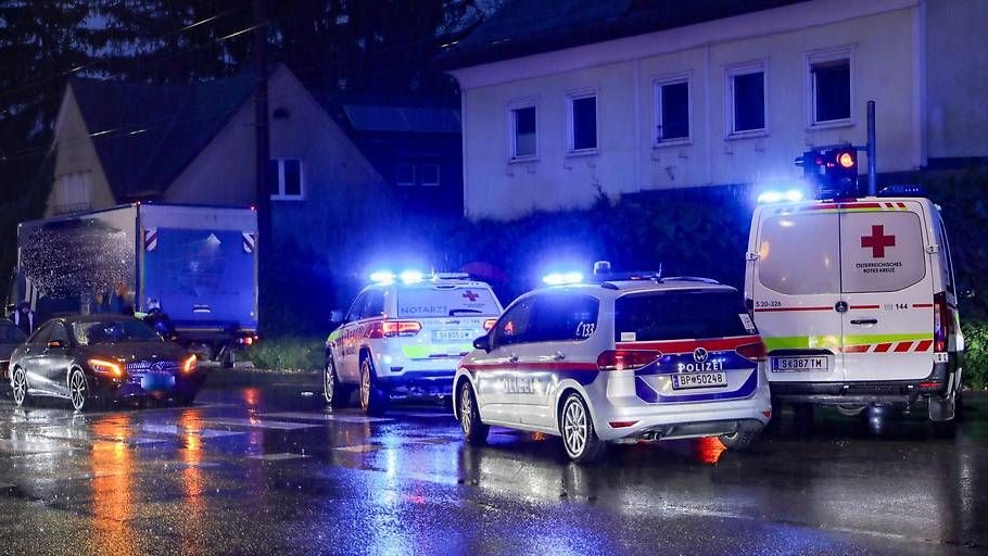 Heute.at - Tödlicher Unfall in Salzburg – Frau von Lkw erfasst