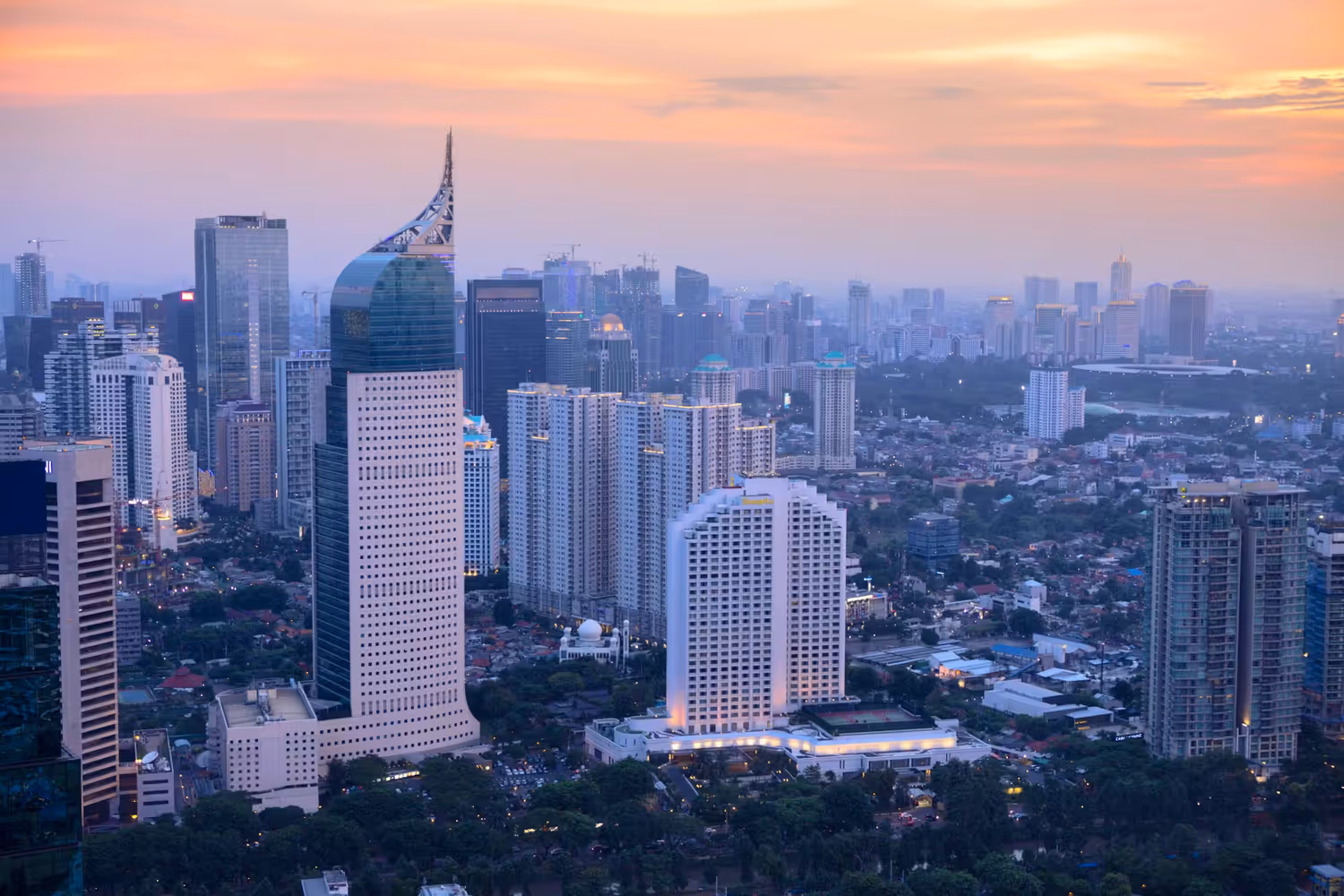 Die indonesische Hauptstadt Jakarta ist die bevölkerungsreichste Stadt der Welt. Sie zählt 42 Millionen Einwohnerinnen und Einwohner