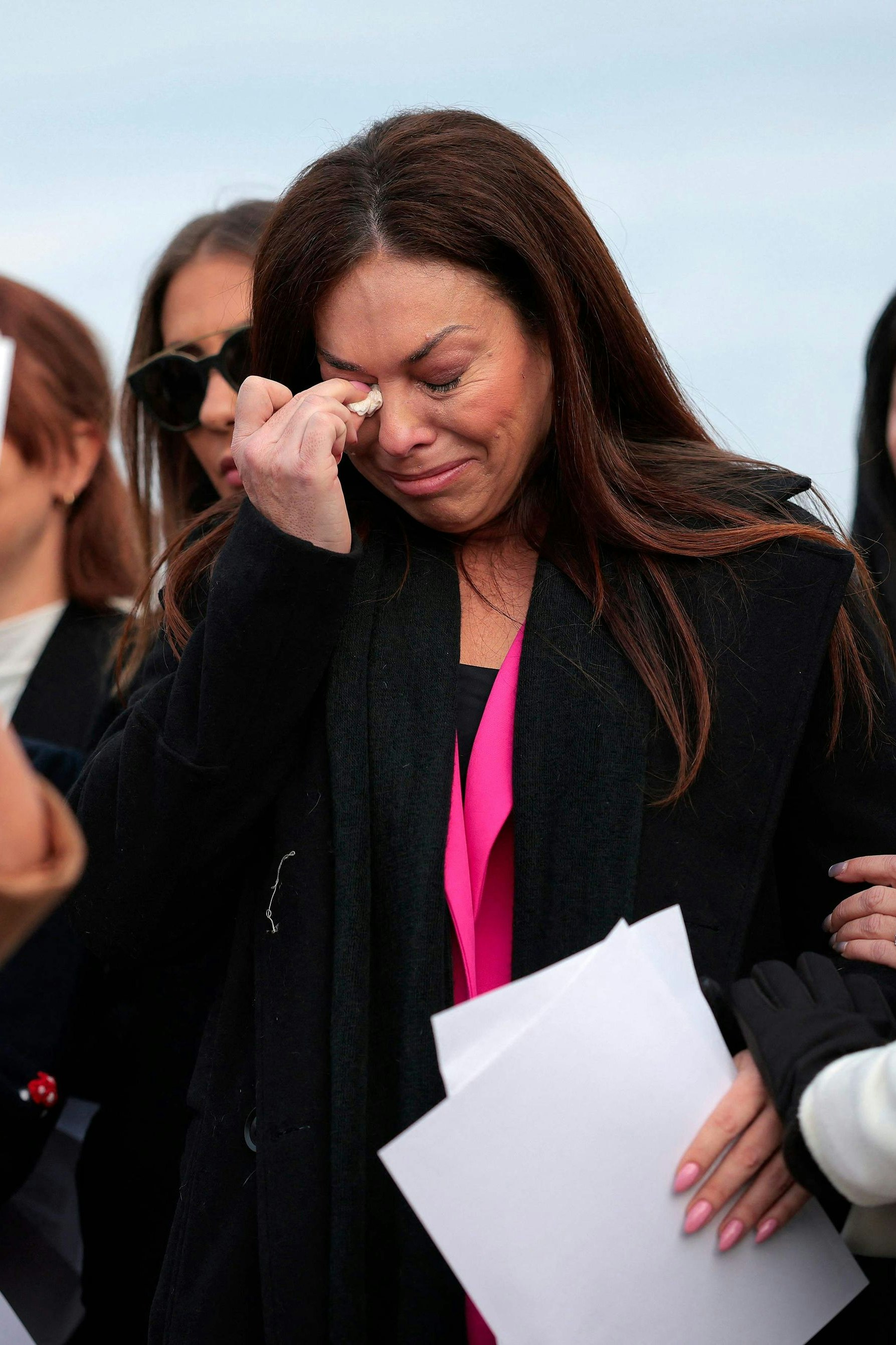 Emotionale Demo in Washington: Epstein-Opfer wie Haley Robson zeigen Bilder von sich aus der Zeit, als sie missbraucht wurden