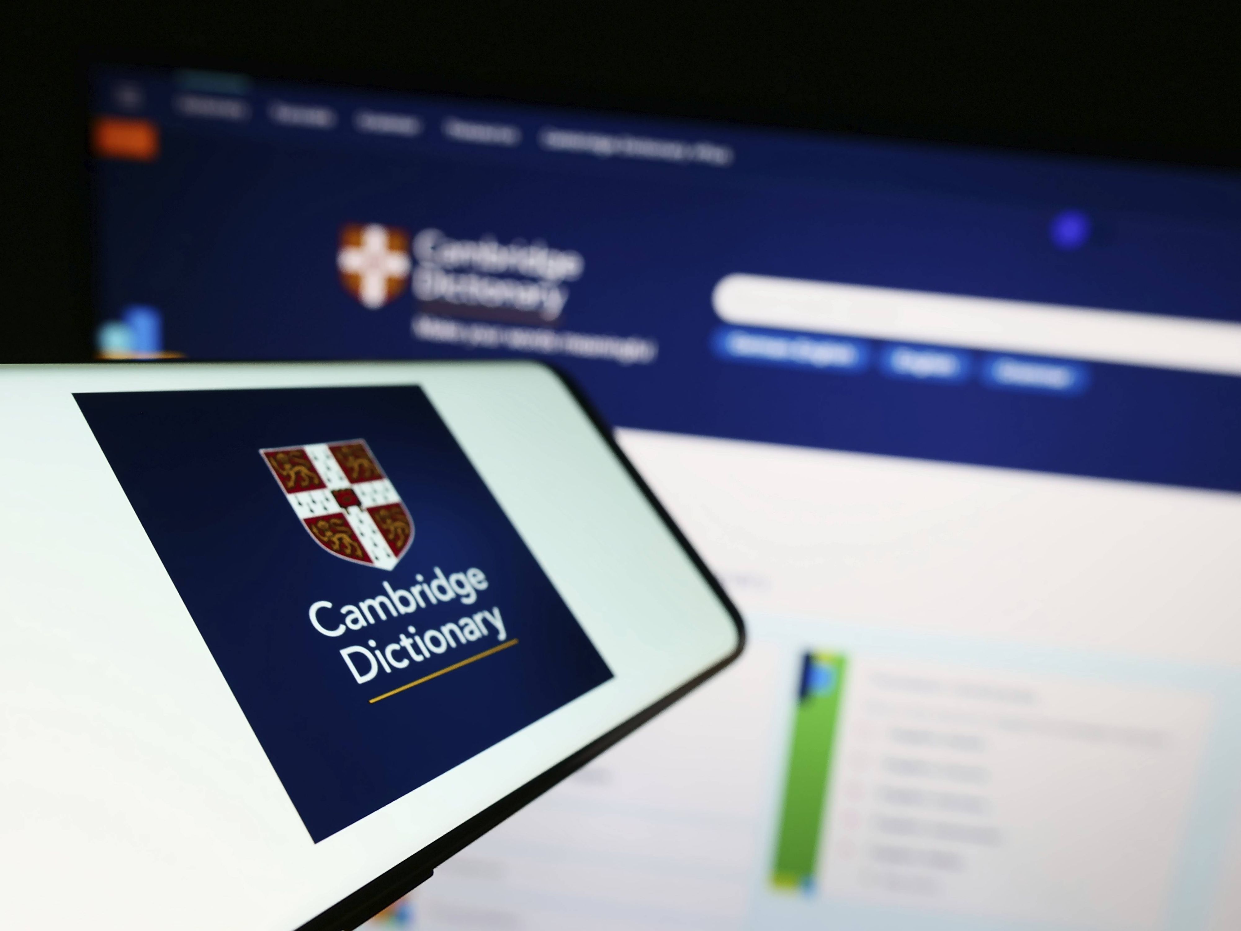 Die renommierte Wörterbuchreihe Cambridge Dictionary hat 