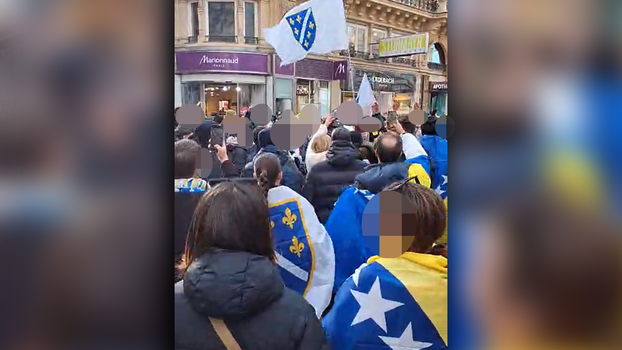 In der Kärntner Straße versammelten sich die ersten Fans.