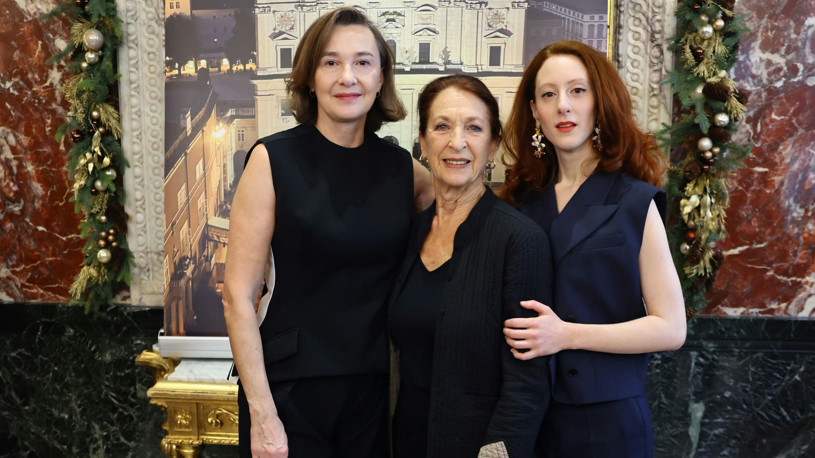 Neue Frauen für Jedermann: Sylvie Rohrer, Daniela Ziegler und Roxane Duran (v.l.)