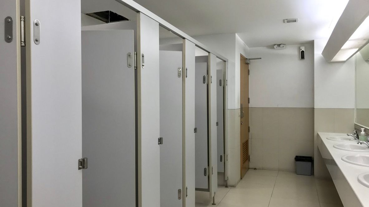 Heute.at - Baby in Spülkasten ausgesetzt – Frau hörte Schreie