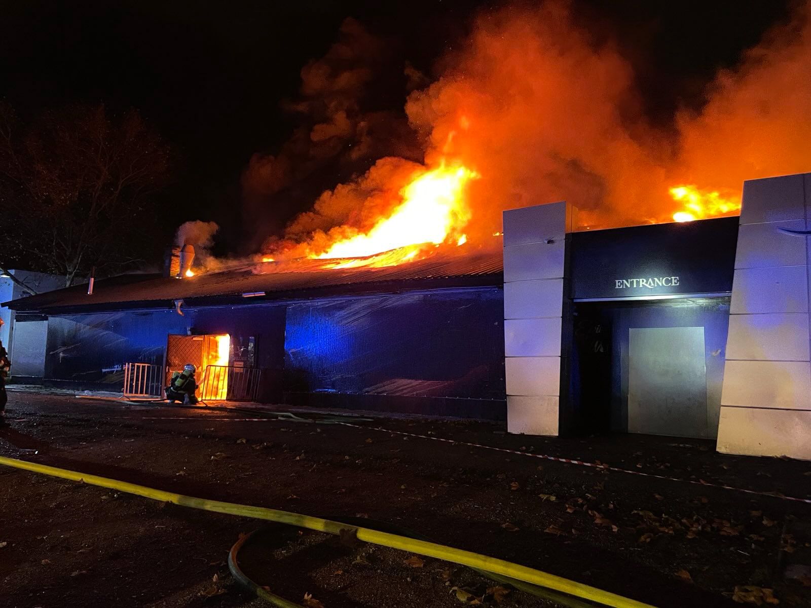 Flammen-Inferno in Wiener Balkan-Disco! Club 